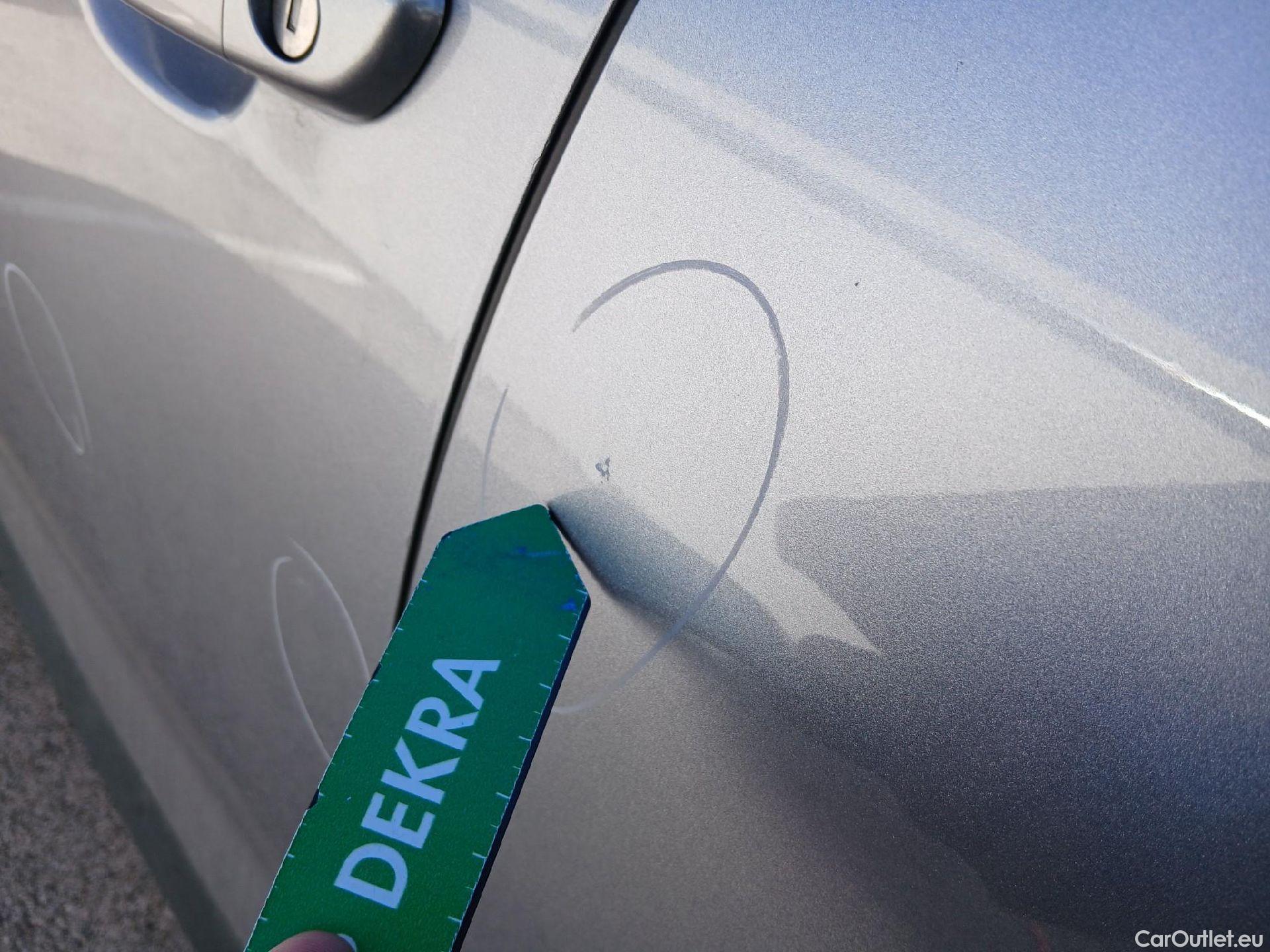  DS  DS7 DS DS 7 Crossback / 2017 / 5P / todoterreno BlueHDi DE 96kW (130CV) Auto.BE CHIC (AC) #15