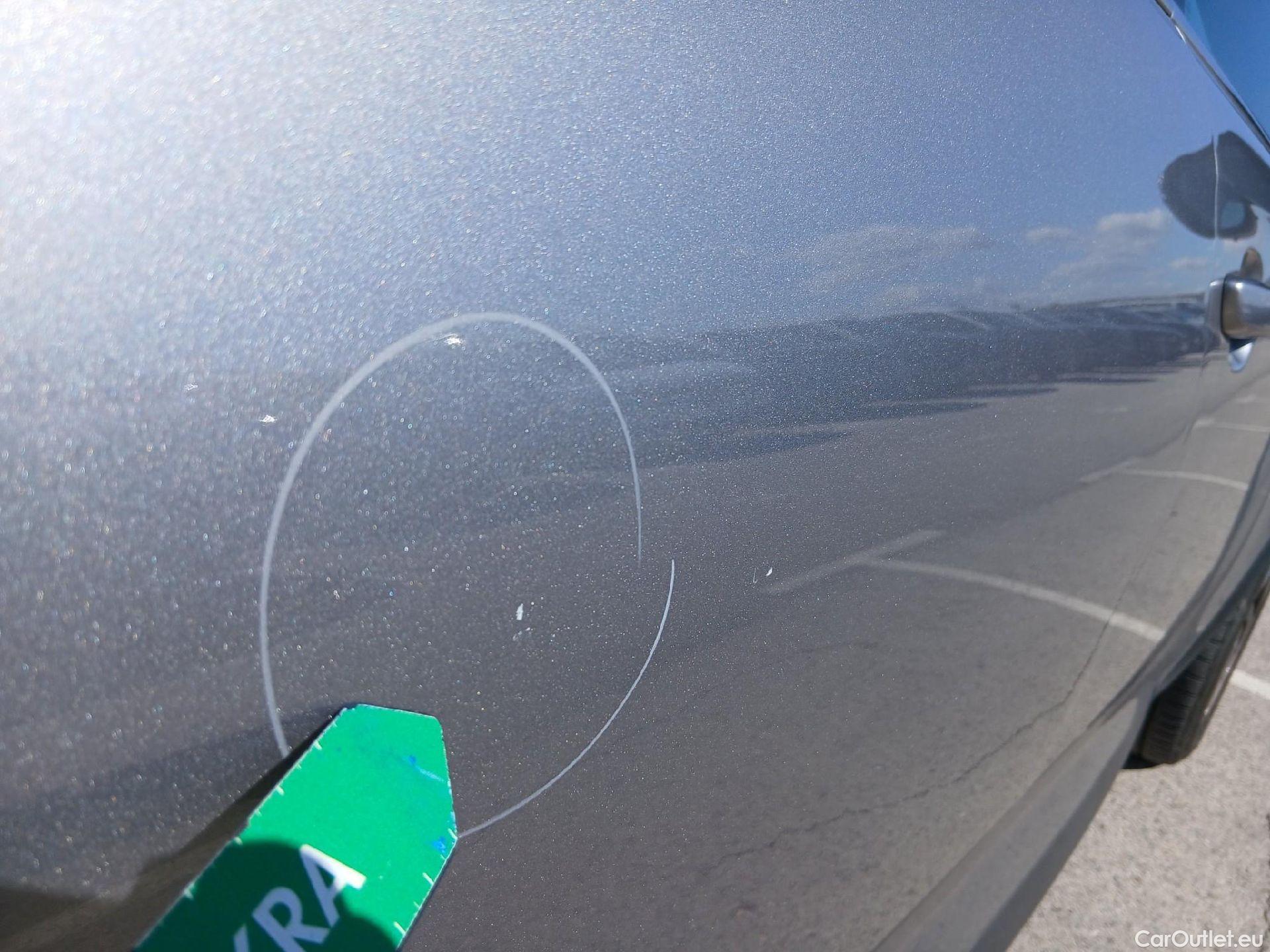  DS  DS7 DS DS 7 Crossback / 2017 / 5P / todoterreno BlueHDi DE 96kW (130CV) Auto.BE CHIC (AC) #38