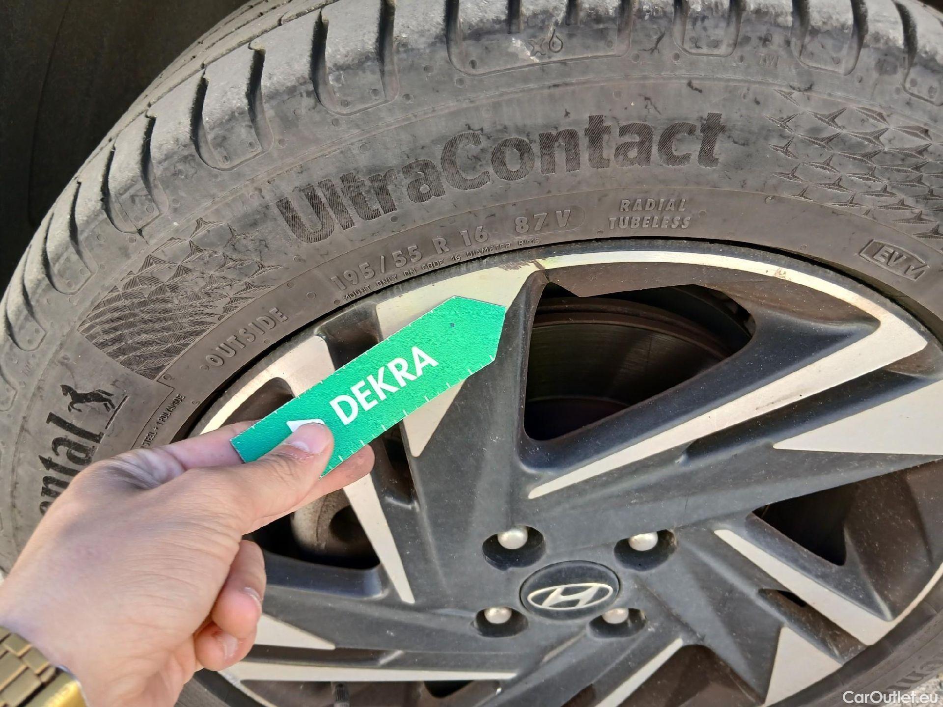  Hyundai  Bayon HYUNDAI  / 2021 / 5P / todoterreno 1.0 TGDI 74kW (100CV) 48V Maxx #15