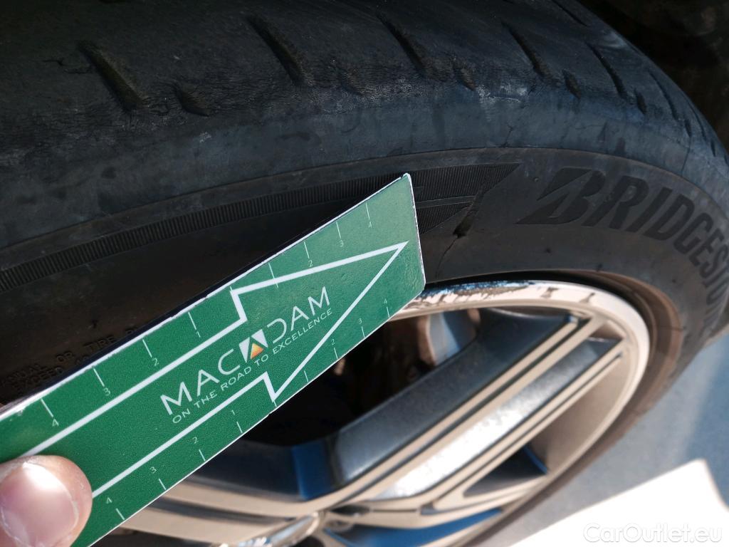  Mercedes  GLB MERCEDES-BENZ  / 2019 / 5P / todoterreno 2.0  35 4MATIC+ DCT 225KW (306CV) #3