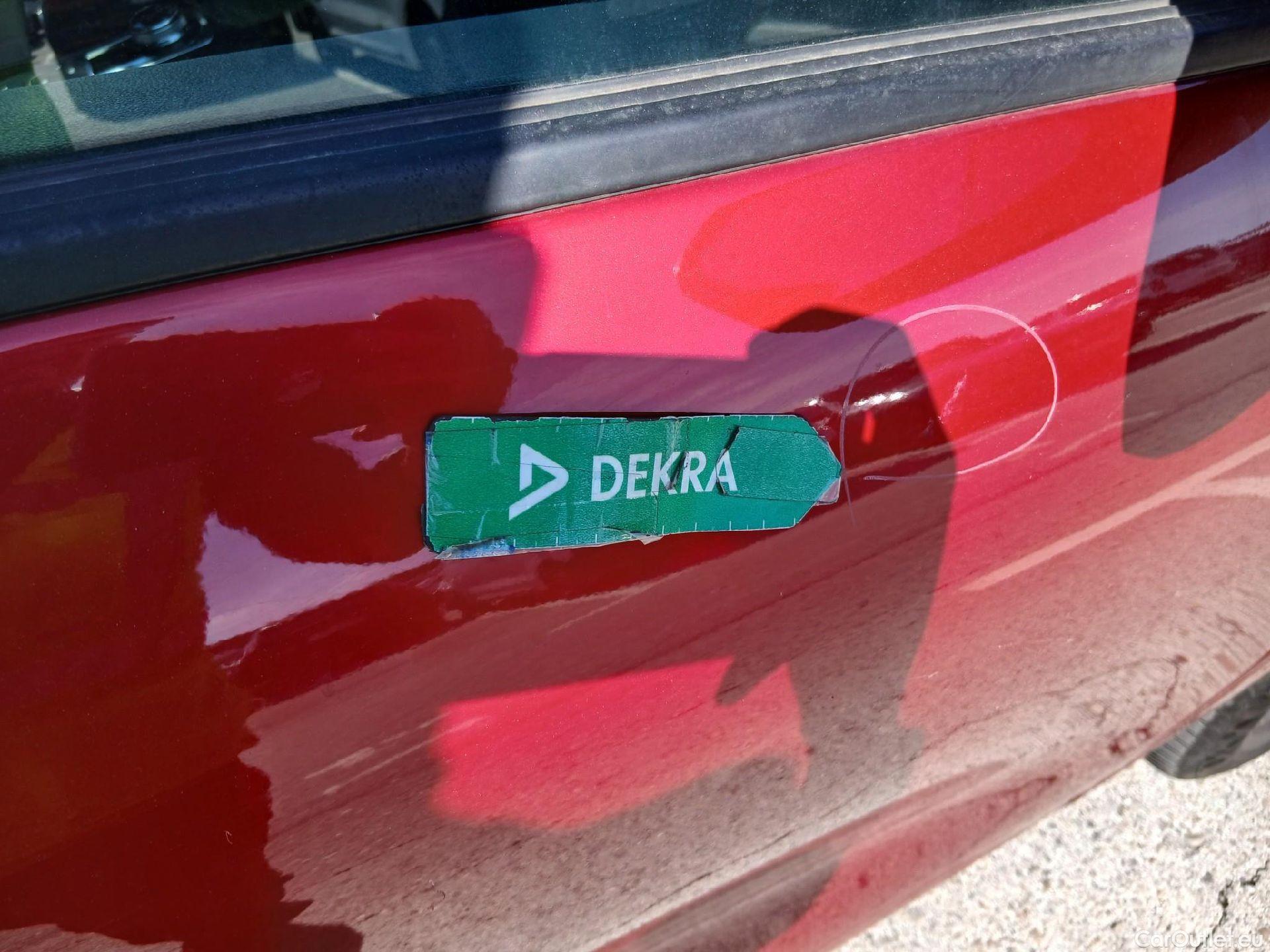  Ford  Kuga FORD  / 2019 / 5P / todoterreno ST-Line X 2.5 Duratec FHEV Auto #52