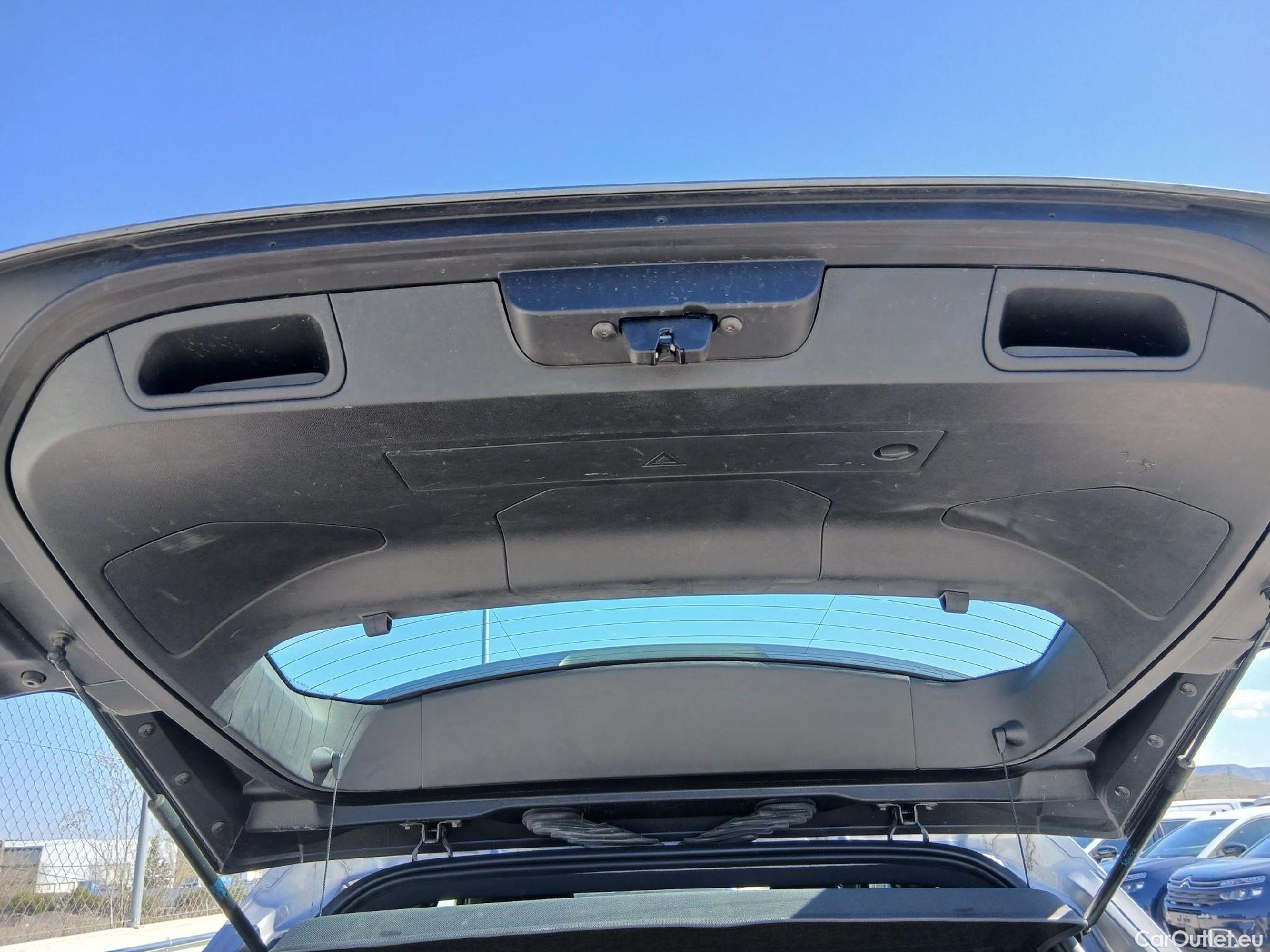  DS  DS7 DS DS 7 Crossback / 2017 / 5P / todoterreno BlueHDi DE 96kW (130CV) Auto.BE CHIC (AC) #28