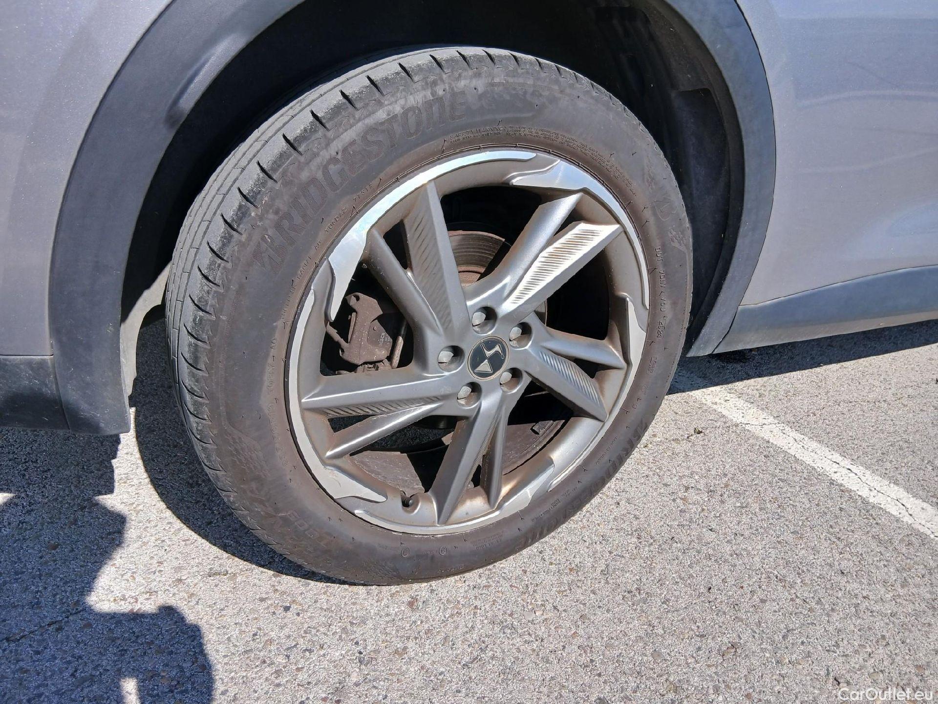  DS  DS7 DS DS 7 Crossback / 2017 / 5P / todoterreno BlueHDi DE 96kW (130CV) Auto.BE CHIC (AC) #36