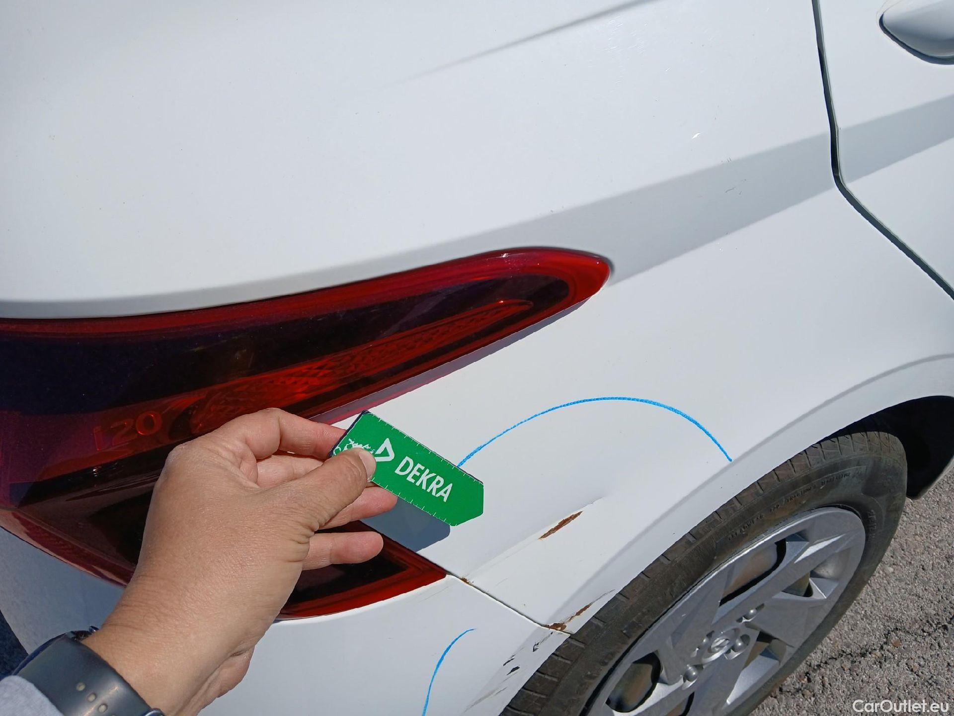  Hyundai  i20 HYUNDAI  / 2020 / 5P / berlina con portón 1.0 TGDI 74kW (100CV) 48V Essence #20