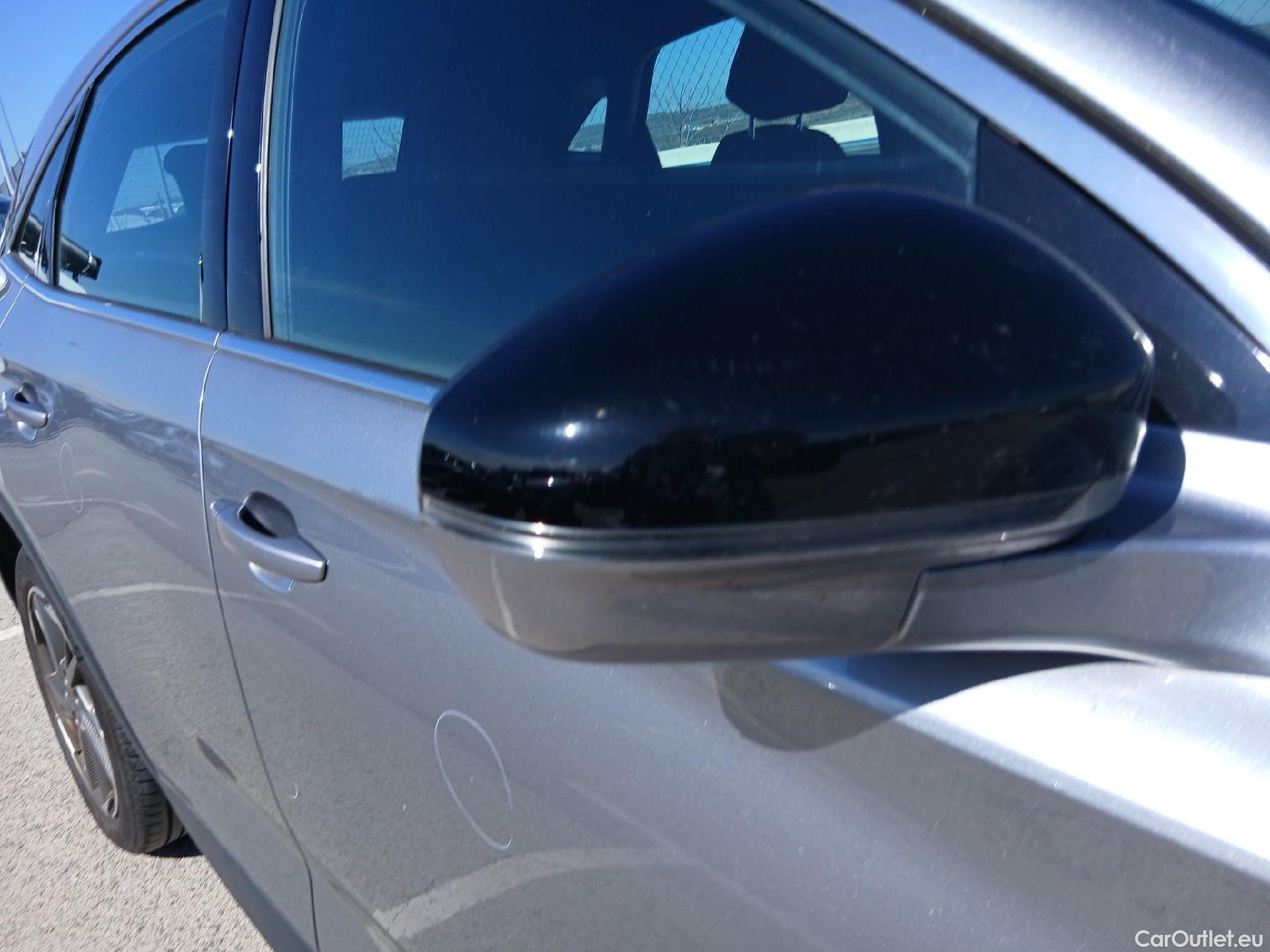  DS  DS7 DS DS 7 Crossback / 2017 / 5P / todoterreno BlueHDi DE 96kW (130CV) Auto.BE CHIC (AC) #47