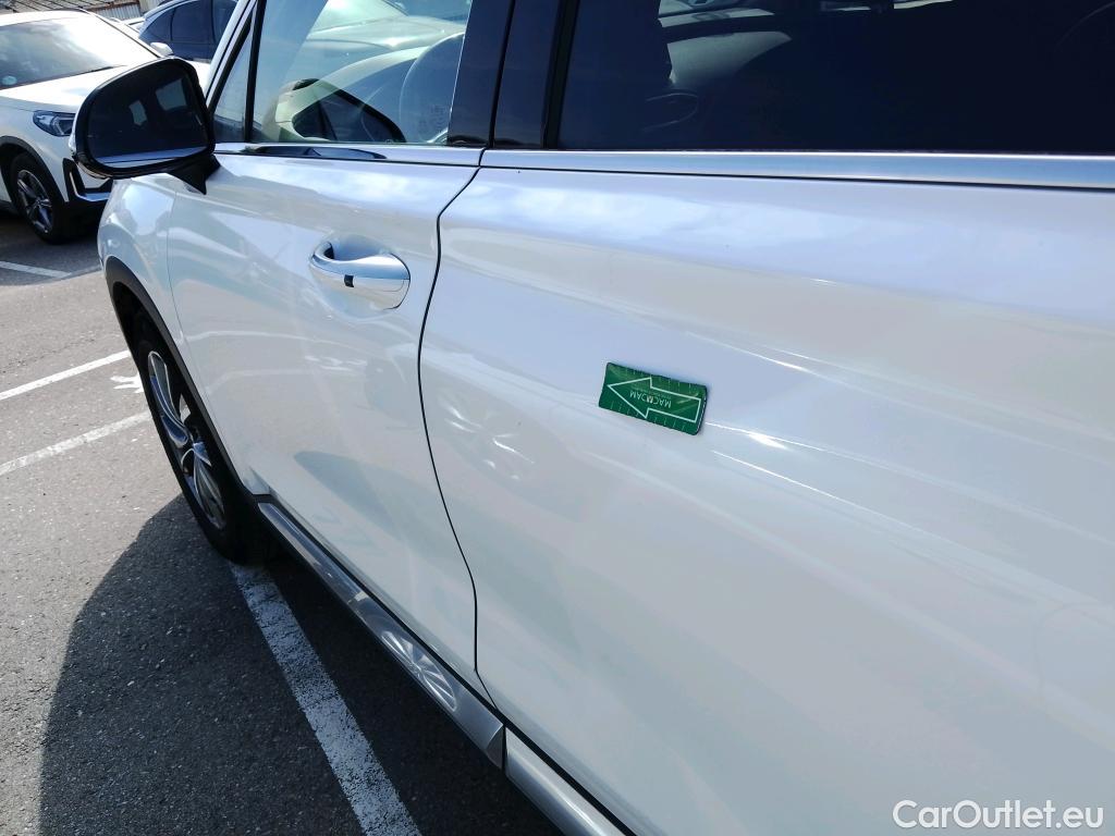  Hyundai  Santa Fe HYUNDAI  / 2018 / 5P / todoterreno 2.2 CRDi Style Auto 4x4 SR #10