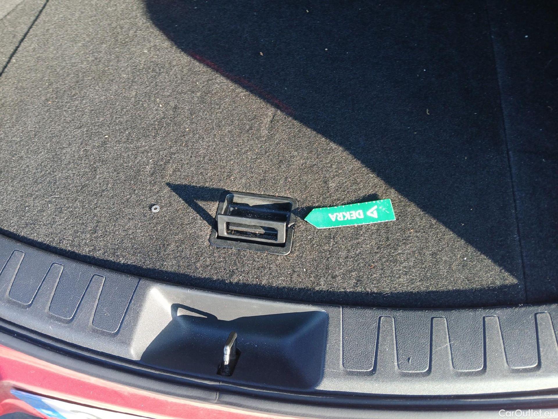  Lexus  UX LEXUS  / 2018 / 5P / todoterreno 2.0 250h Business #2