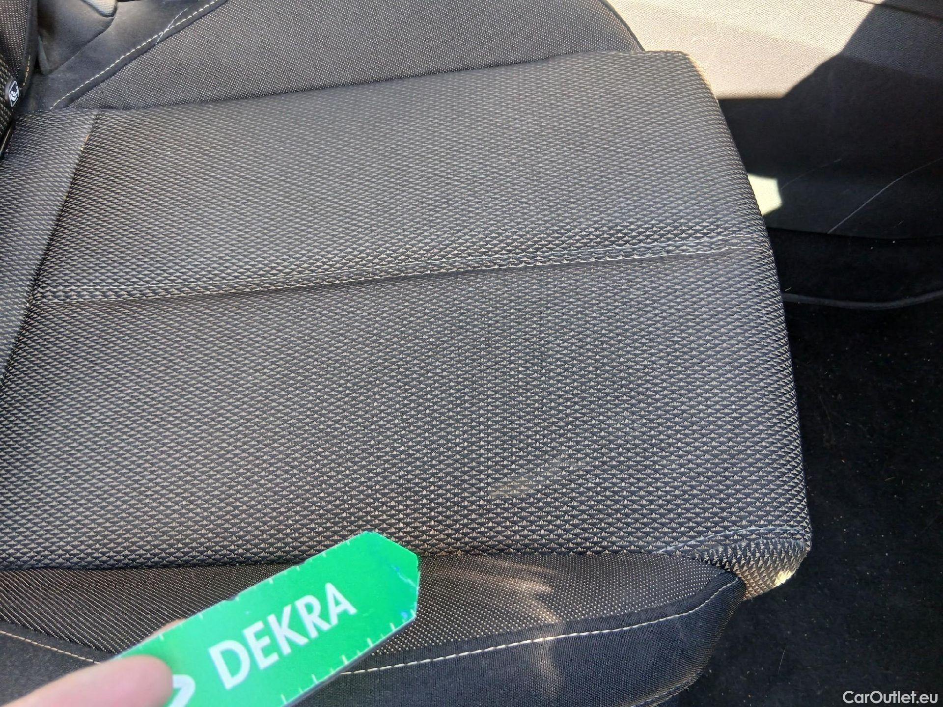  DS  DS7 DS DS 7 Crossback / 2017 / 5P / todoterreno BlueHDi DE 96kW (130CV) Auto.BE CHIC (AC) #19