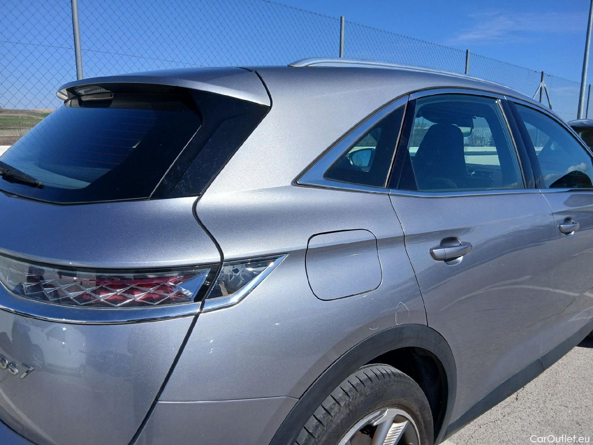  DS  DS7 DS DS 7 Crossback / 2017 / 5P / todoterreno BlueHDi DE 96kW (130CV) Auto.BE CHIC (AC) #32