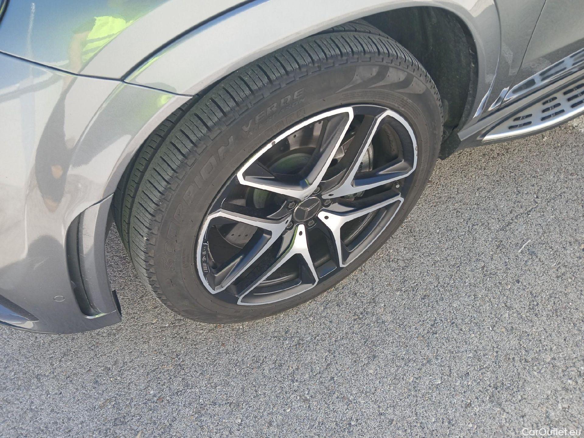  Mercedes  G-Klasee MERCEDES-BENZ GLE / 2018 / 5P / todoterreno AMG GLE 53 4MATIC+ #19