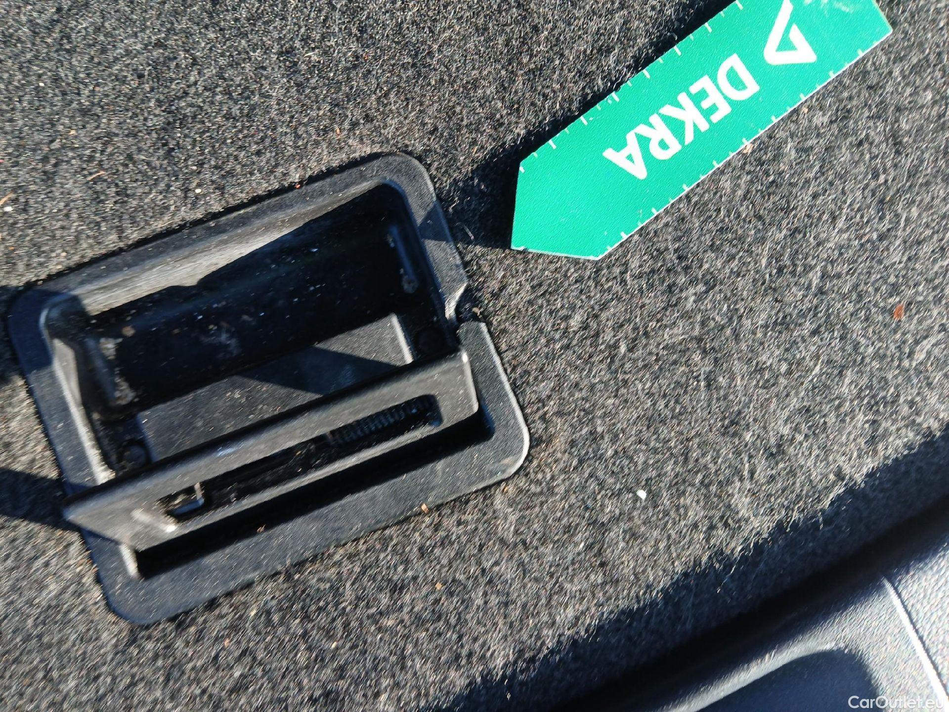  Lexus  UX LEXUS  / 2018 / 5P / todoterreno 2.0 250h Business #3