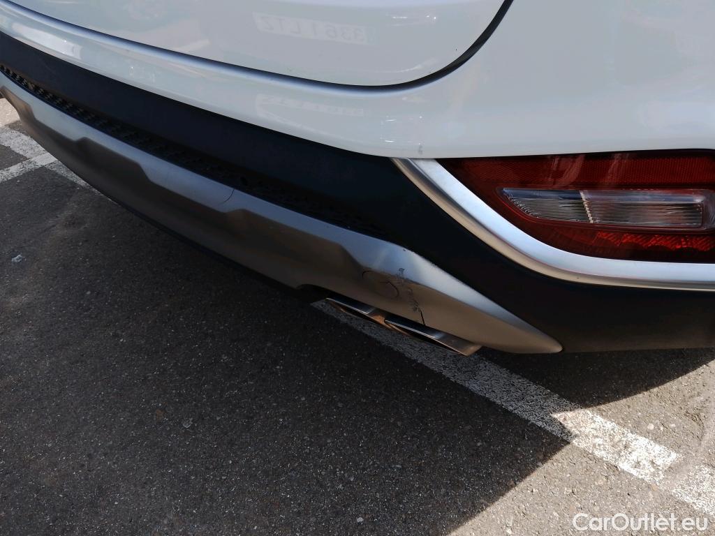  Hyundai  Santa Fe HYUNDAI  / 2018 / 5P / todoterreno 2.2 CRDi Style Auto 4x4 SR #1