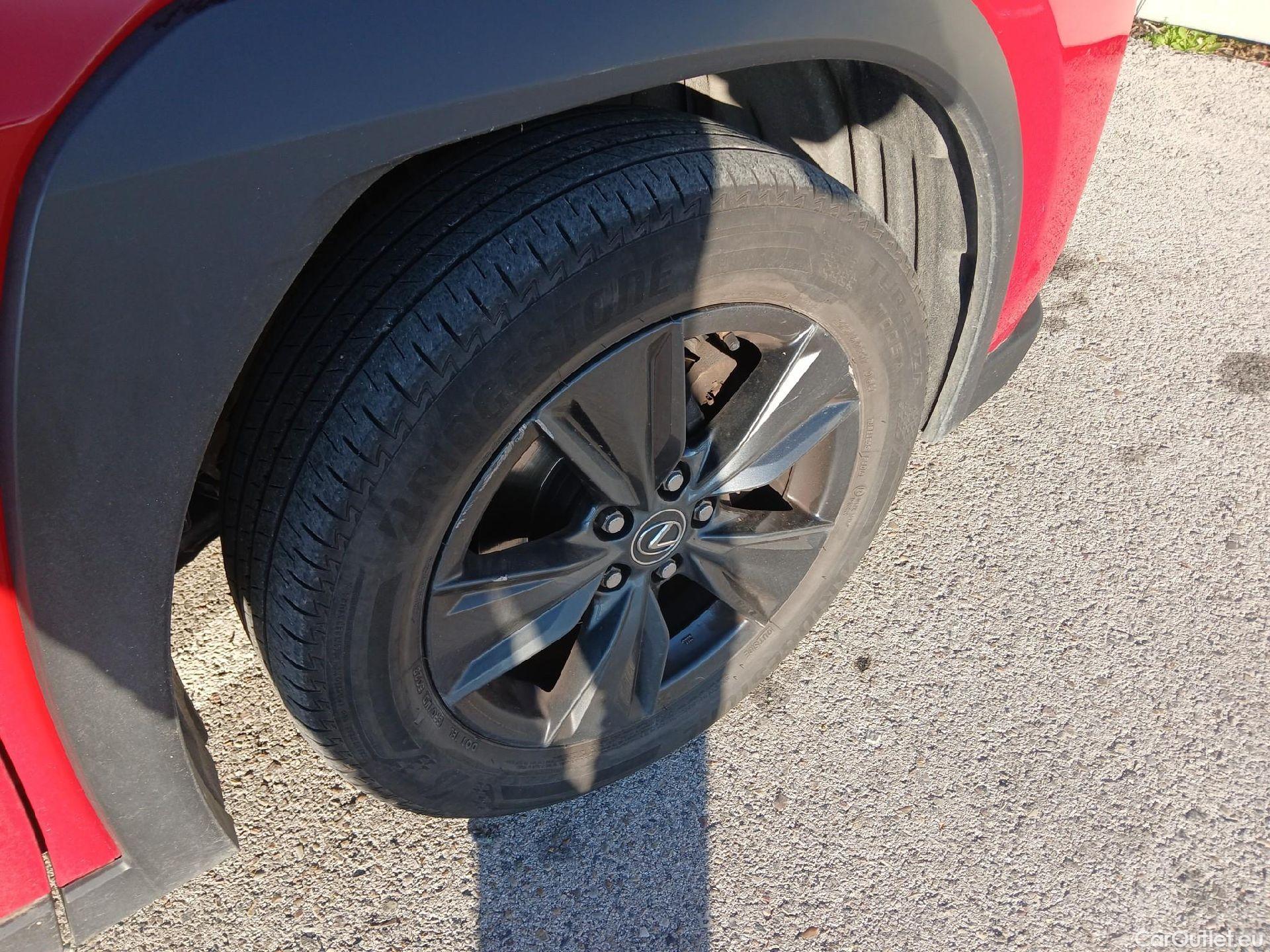  Lexus  UX LEXUS  / 2018 / 5P / todoterreno 2.0 250h Business #45