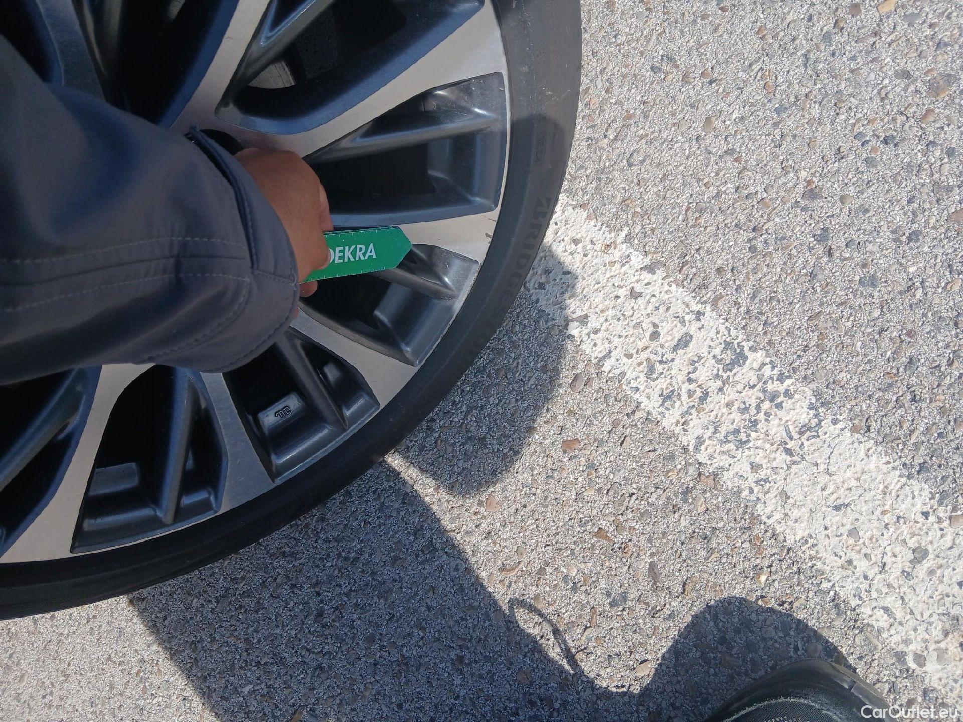  Lexus  ES LEXUS  / 2018 / 4P / sedán 2.5 300h Busins #15