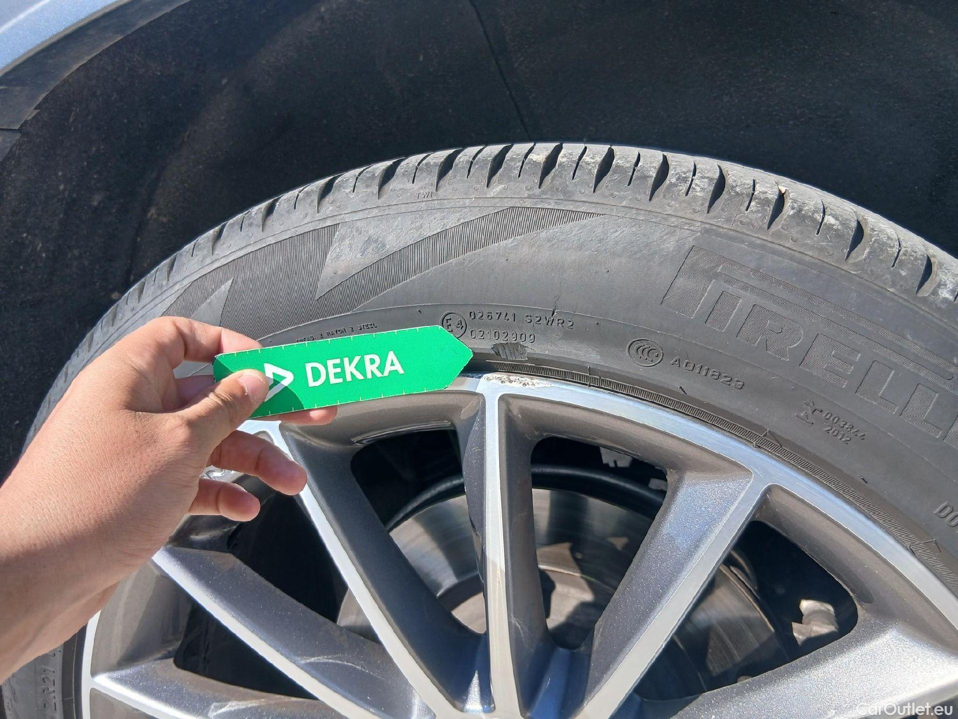  Mercedes  G-Klasee MERCEDES-BENZ GLE / 2018 / 5P / todoterreno GLE 300 d 4MATIC #37