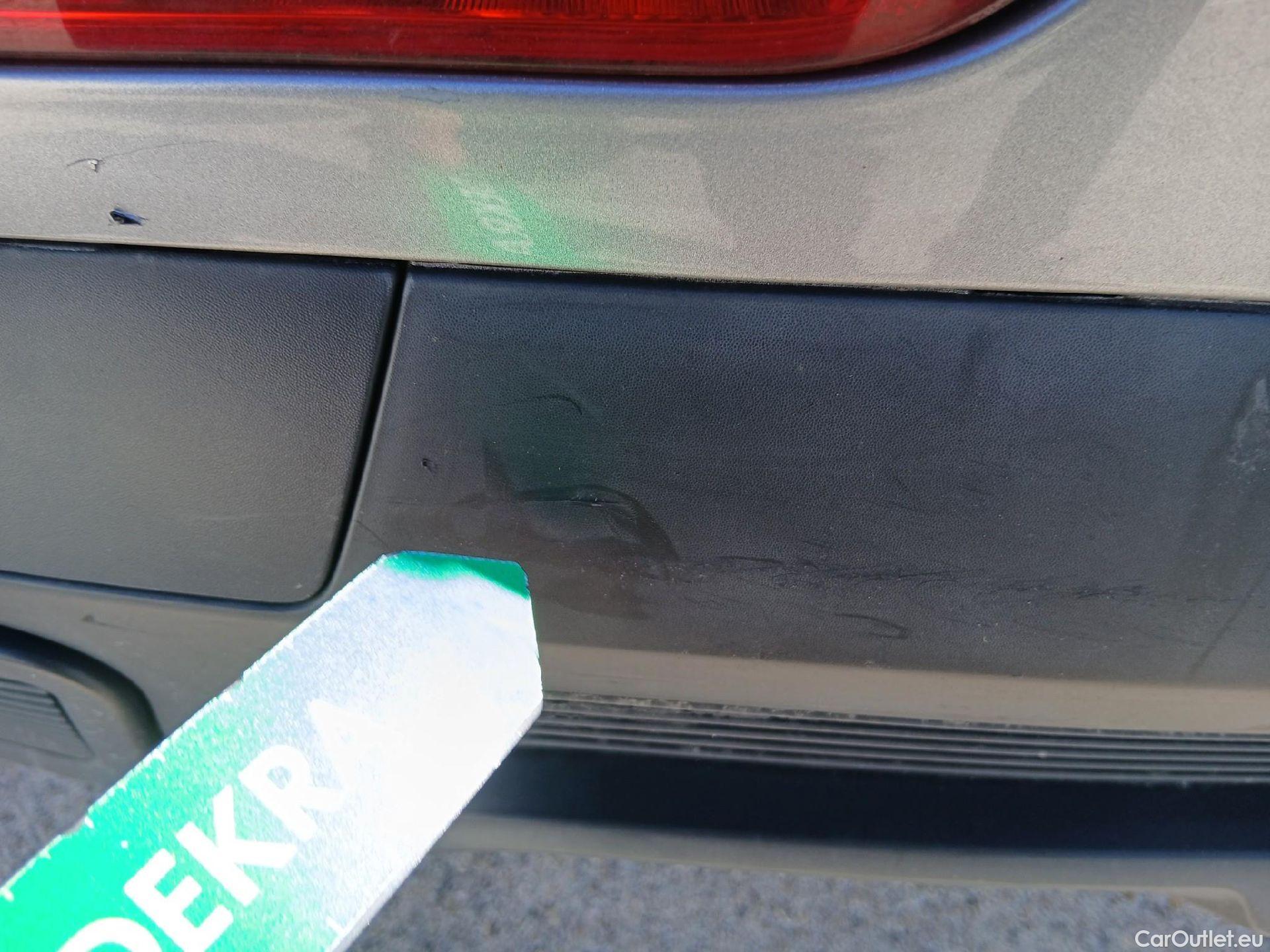  DS  DS7 DS DS 7 Crossback / 2017 / 5P / todoterreno BlueHDi DE 96kW (130CV) Auto.BE CHIC (AC) #27