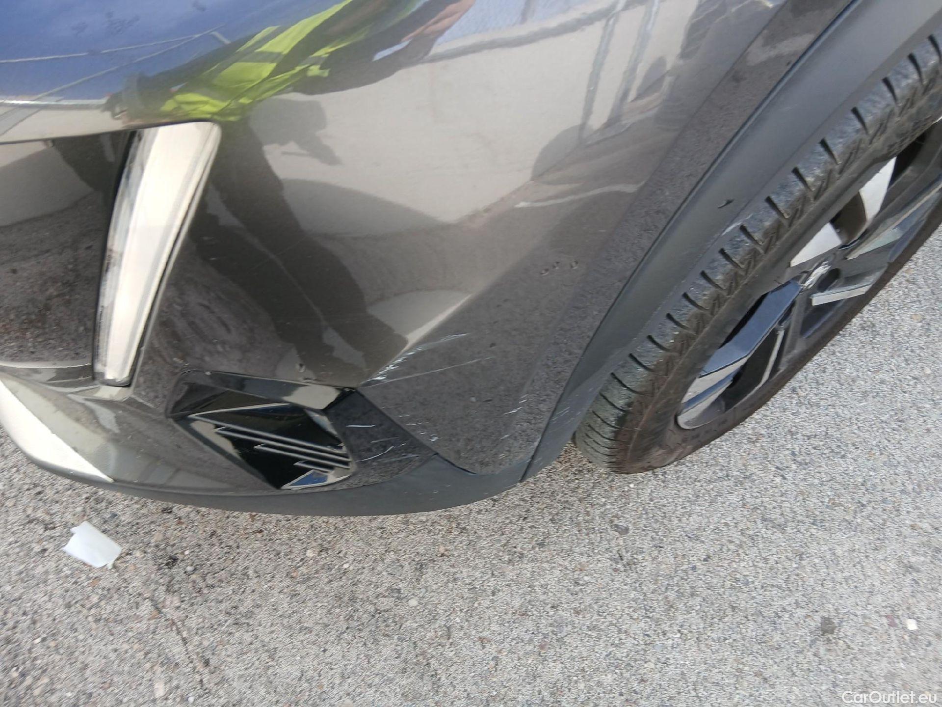  Peugeot  2008 PEUGEOT  / 2019 / 5P / todoterreno Allure Pack Puretech 130 S&S EAT8 (AC2) #11