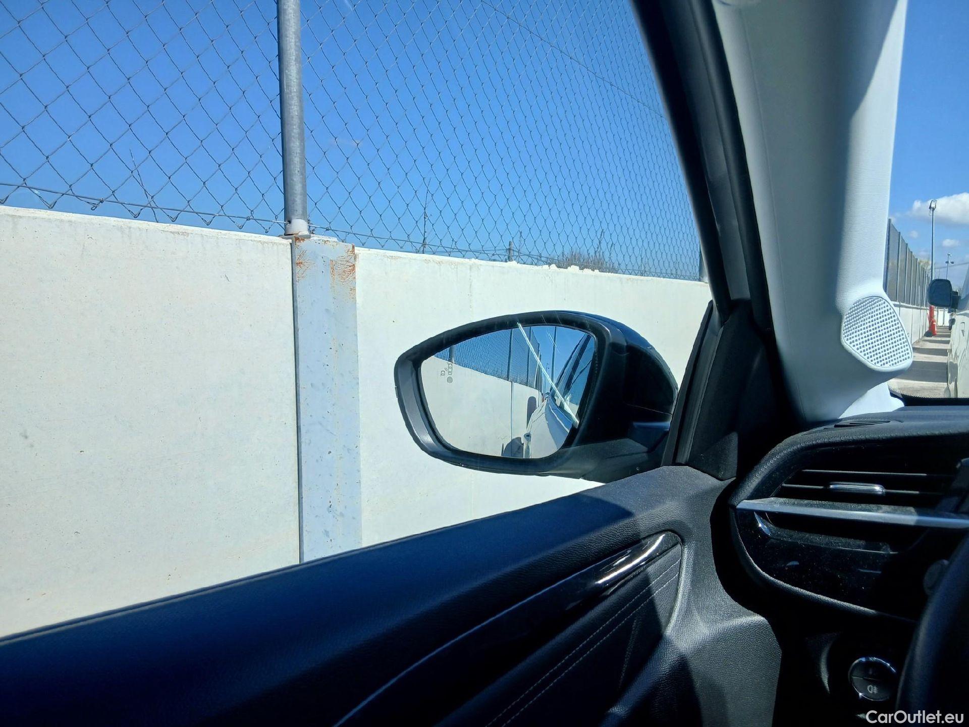  Opel  Corsa OPEL  1.2T XHL 74kW (100CV) Elegance #2