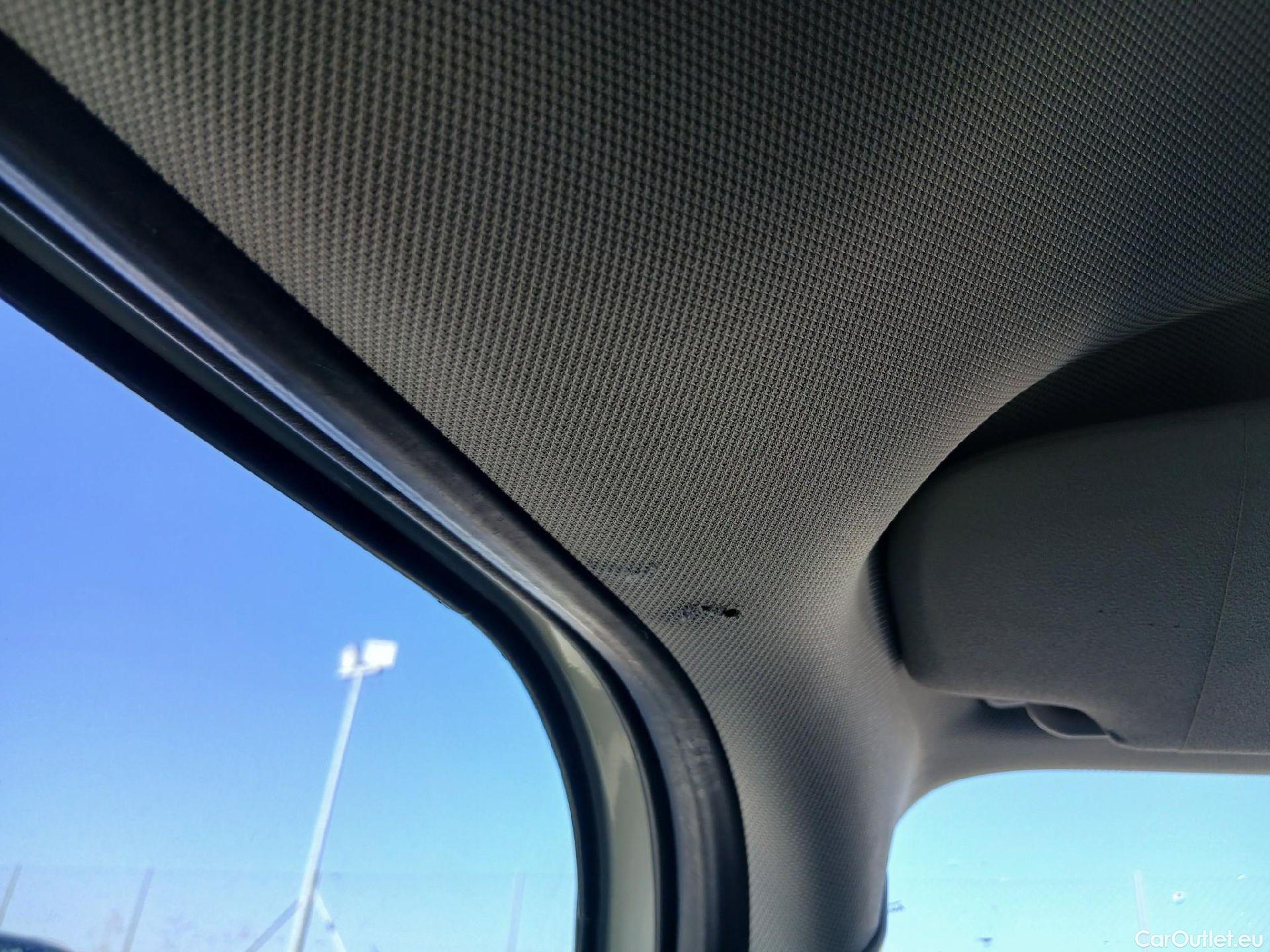  Mini  Cooper MINI MINI / 2014 / 5P / berlina con portón ONE 5 PUERTAS (CX) #2