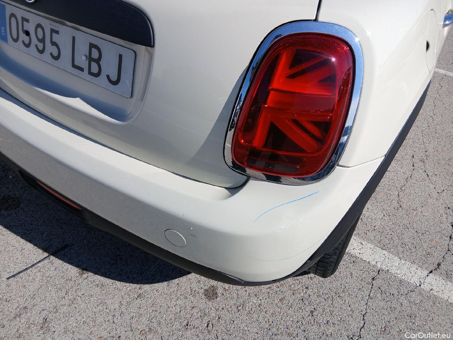  Mini  Cooper MINI MINI / 2014 / 5P / berlina con portón ONE 5 PUERTAS (CX) #34