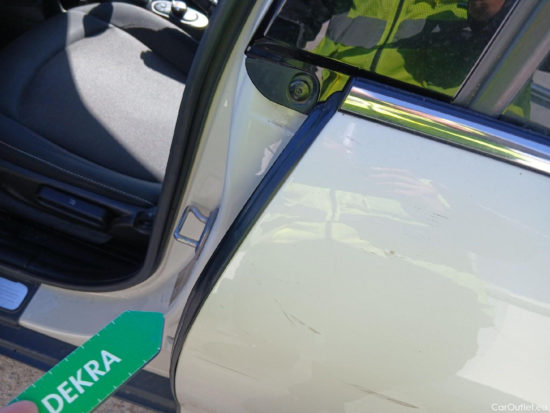  Mini  Cooper MINI MINI / 2014 / 5P / berlina con portón ONE 5 PUERTAS (CX) #10