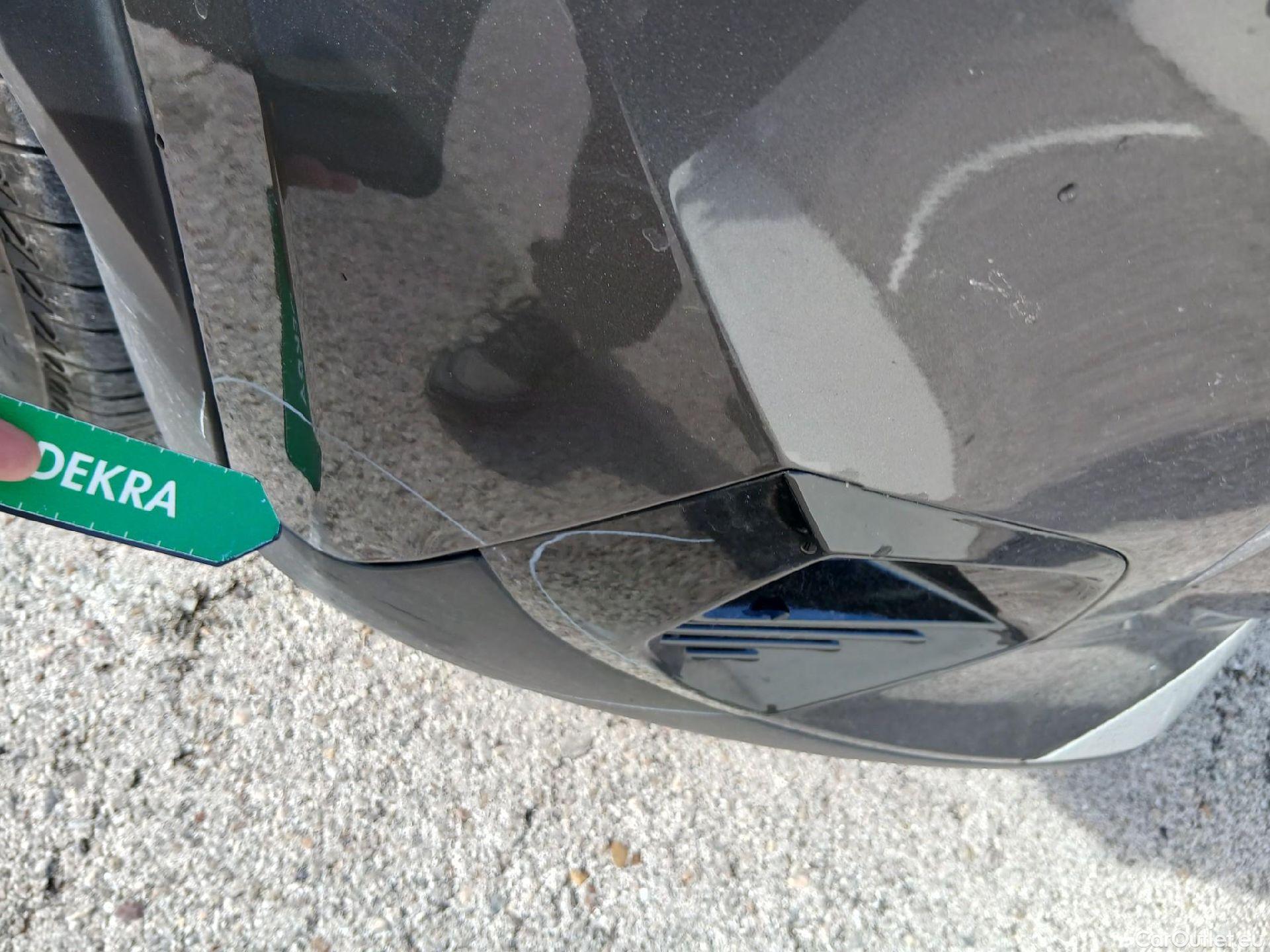  Peugeot  2008 PEUGEOT  / 2019 / 5P / todoterreno Allure Pack Puretech 130 S&S EAT8 (AC2) #6