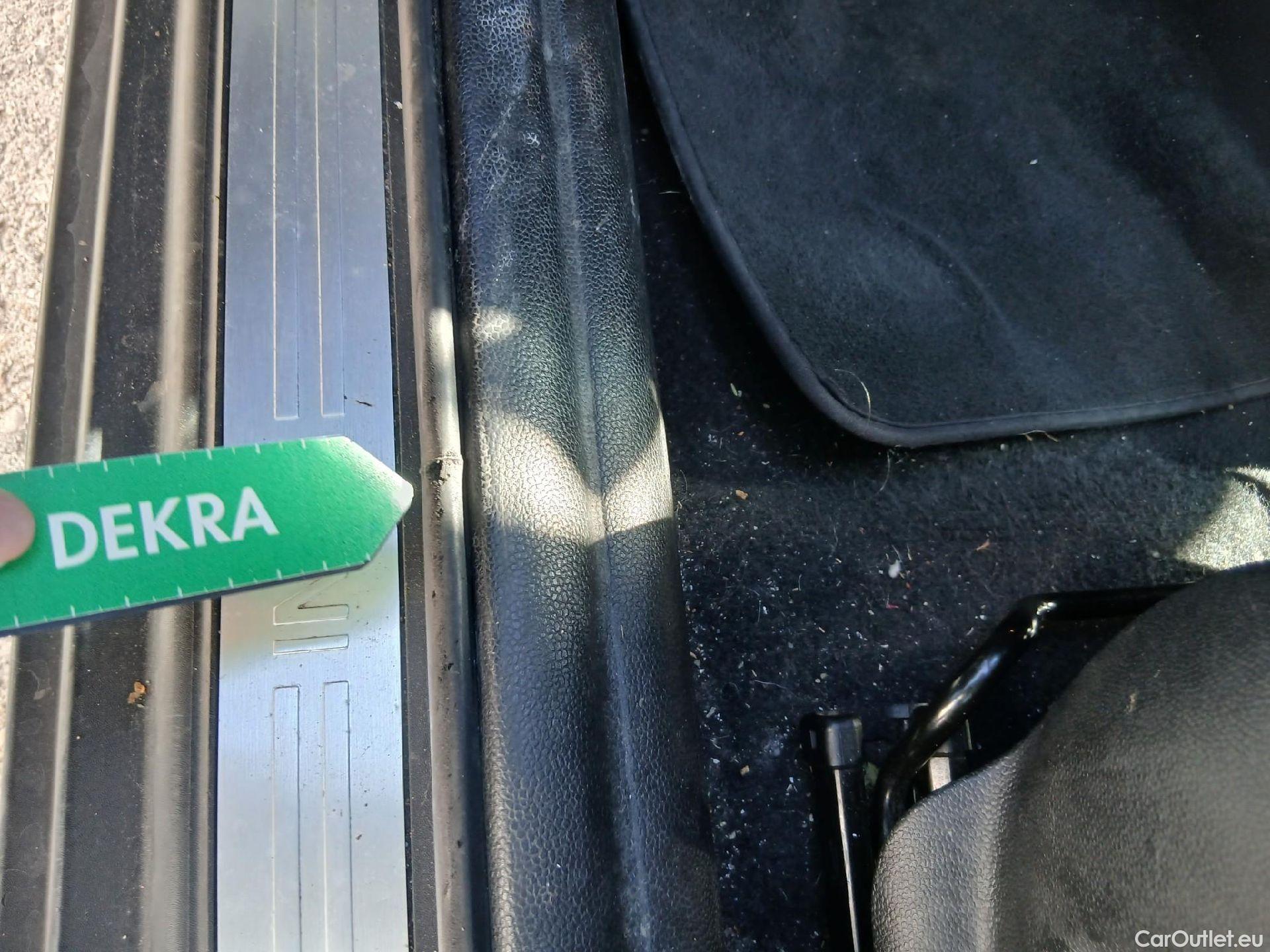  Mini  Cooper MINI MINI / 2014 / 5P / berlina con portón ONE 5 PUERTAS (CX) #8