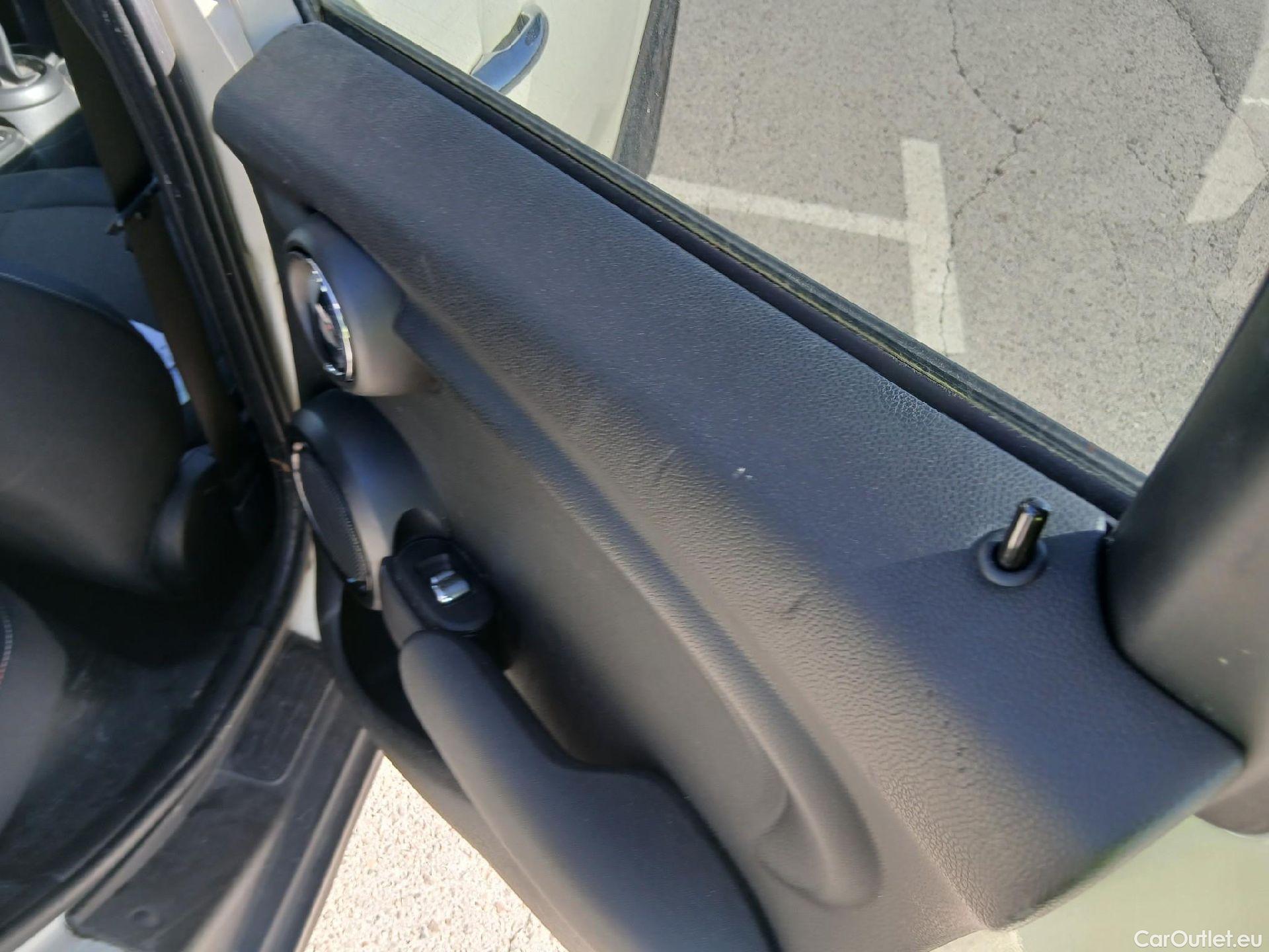  Mini  Cooper MINI MINI / 2014 / 5P / berlina con portón ONE 5 PUERTAS (CX) #20