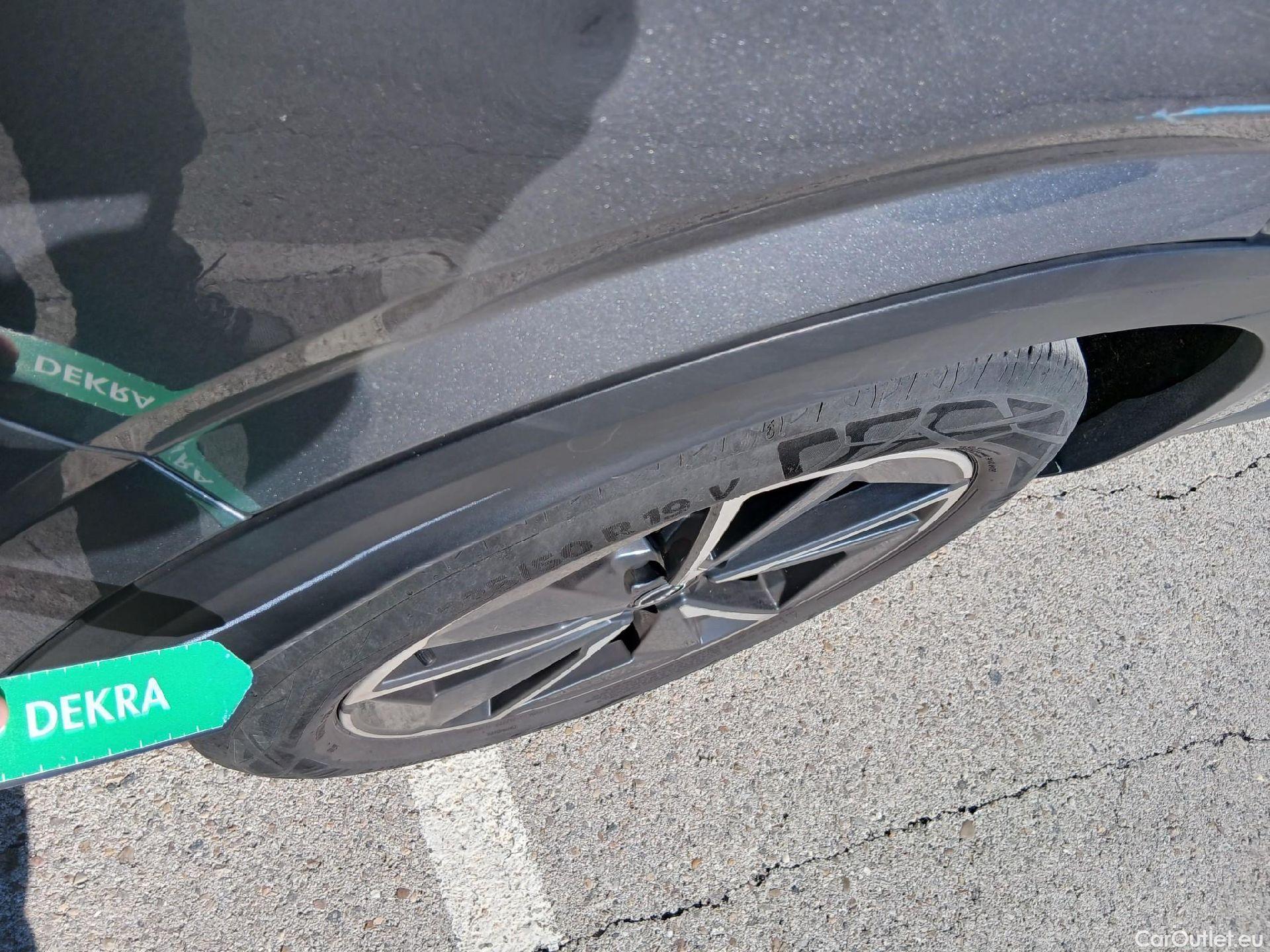  Nissan  Qashqai NISSAN  / 2021 / 5P / todoterreno DIG-T 116kW mHEV Xtronic Tekna #23