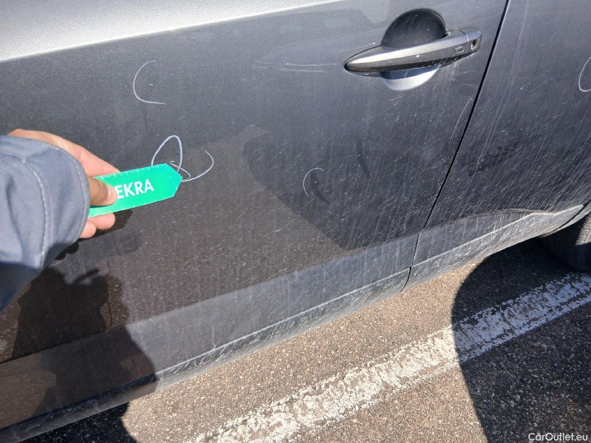  Nissan  Qashqai NISSAN  / 2021 / 5P / todoterreno DIG-T 116kW (158CV) mHEV Xtronic Acenta (AC) #13