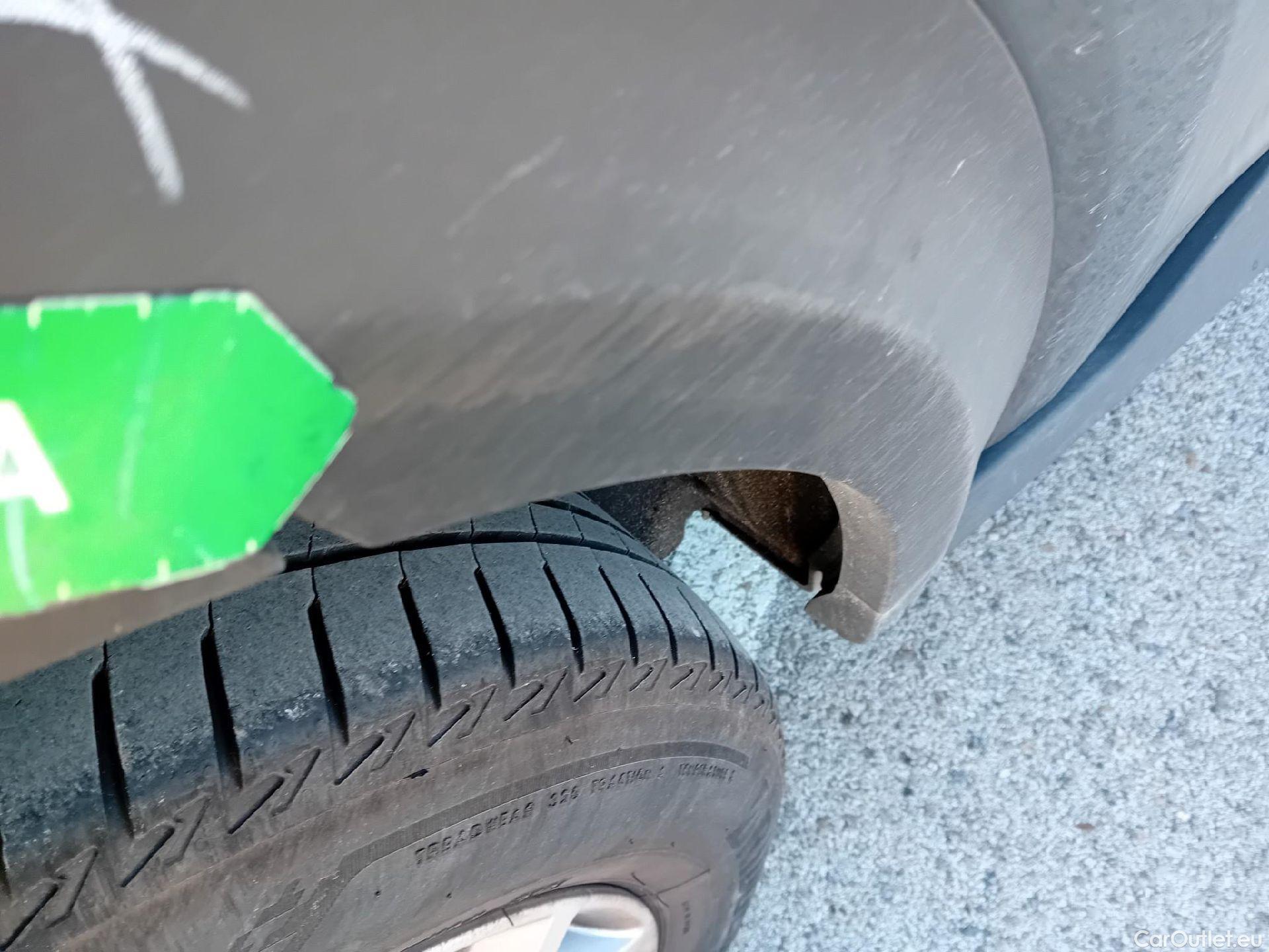  Nissan  Juke NISSAN  / 2019 / 5P / crossover DIG-T 84 kW (114 CV) DCT 7 V N-Connecta (AC2) #12