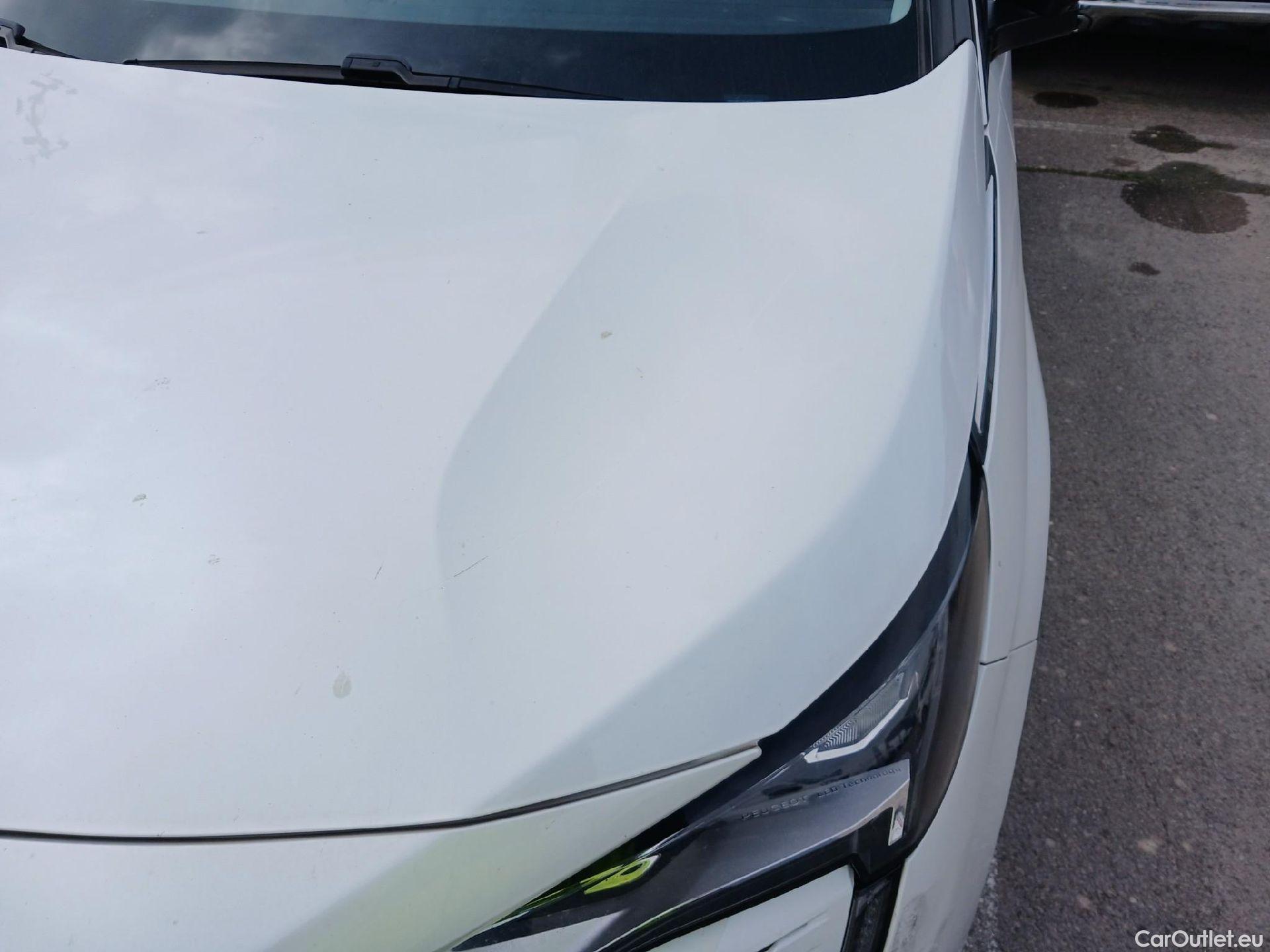  Peugeot  3008 PEUGEOT  / 2020 / 5P / todoterreno 1.5 BlueHDi 96kW S&S Allure Pack EAT8 #2