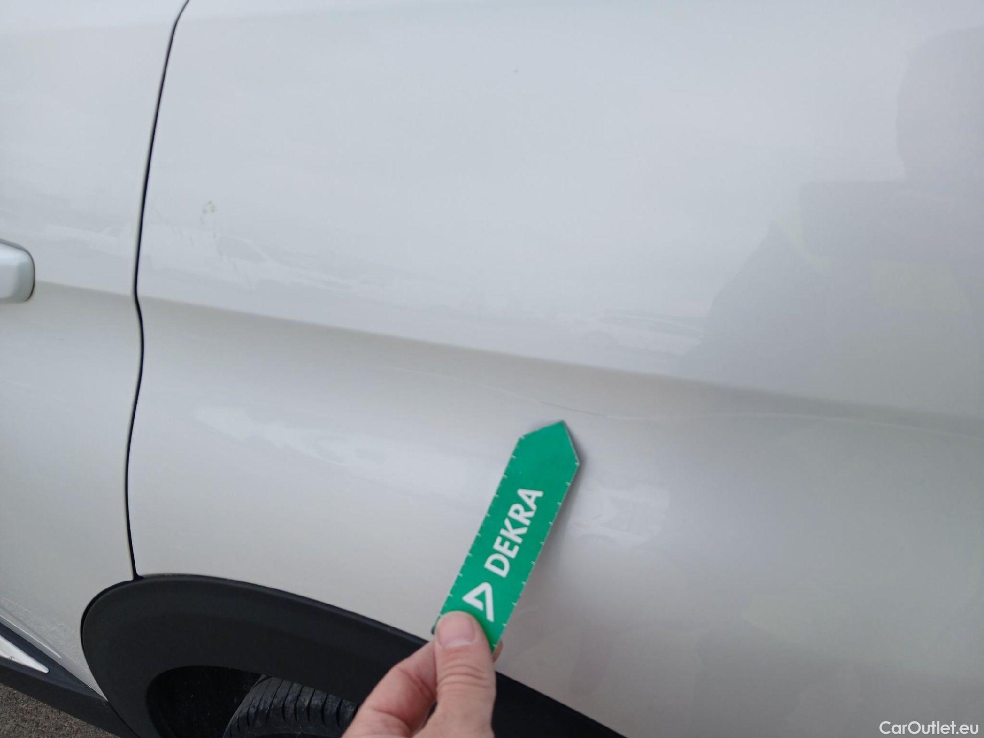  Peugeot  3008 PEUGEOT  / 2020 / 5P / todoterreno 1.5 BlueHDi 96kW S&S Allure Pack EAT8 #20