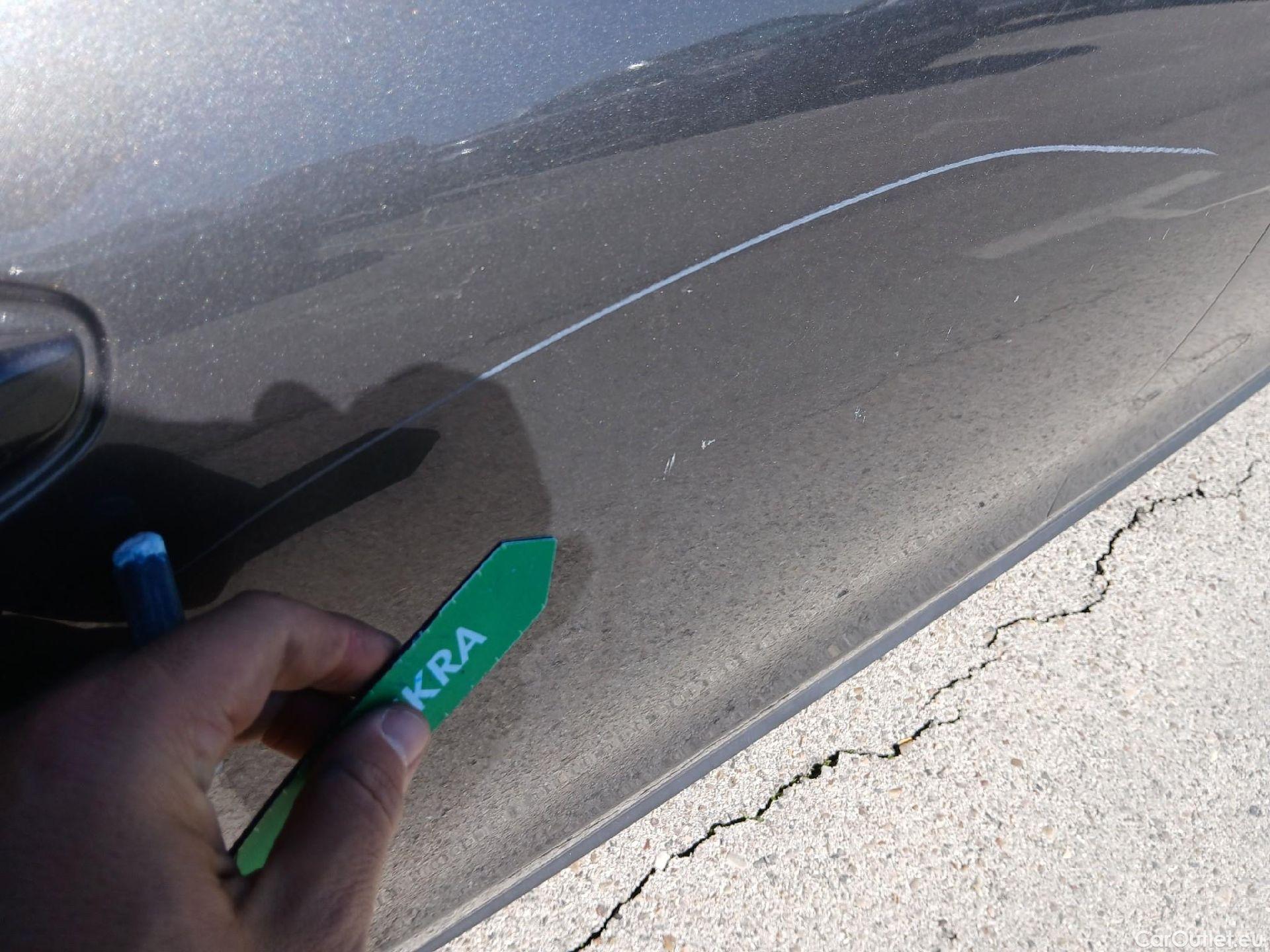  Peugeot  508 PEUGEOT  Hybrid / 2018 / 5P / berlina con portón 5P Allure HYBRID 225 e-EAT8 #29