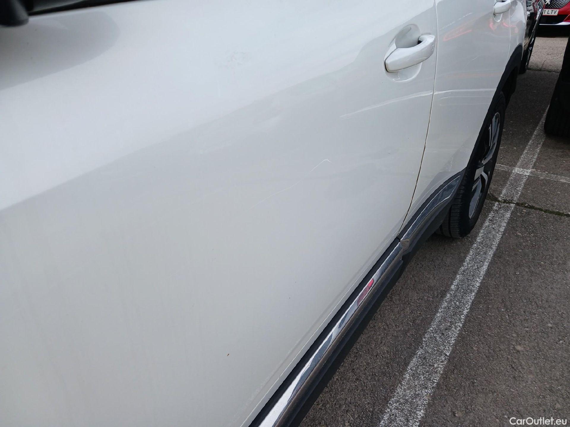  Peugeot  3008 PEUGEOT  / 2020 / 5P / todoterreno 1.5 BlueHDi 96kW S&S Allure Pack EAT8 #13