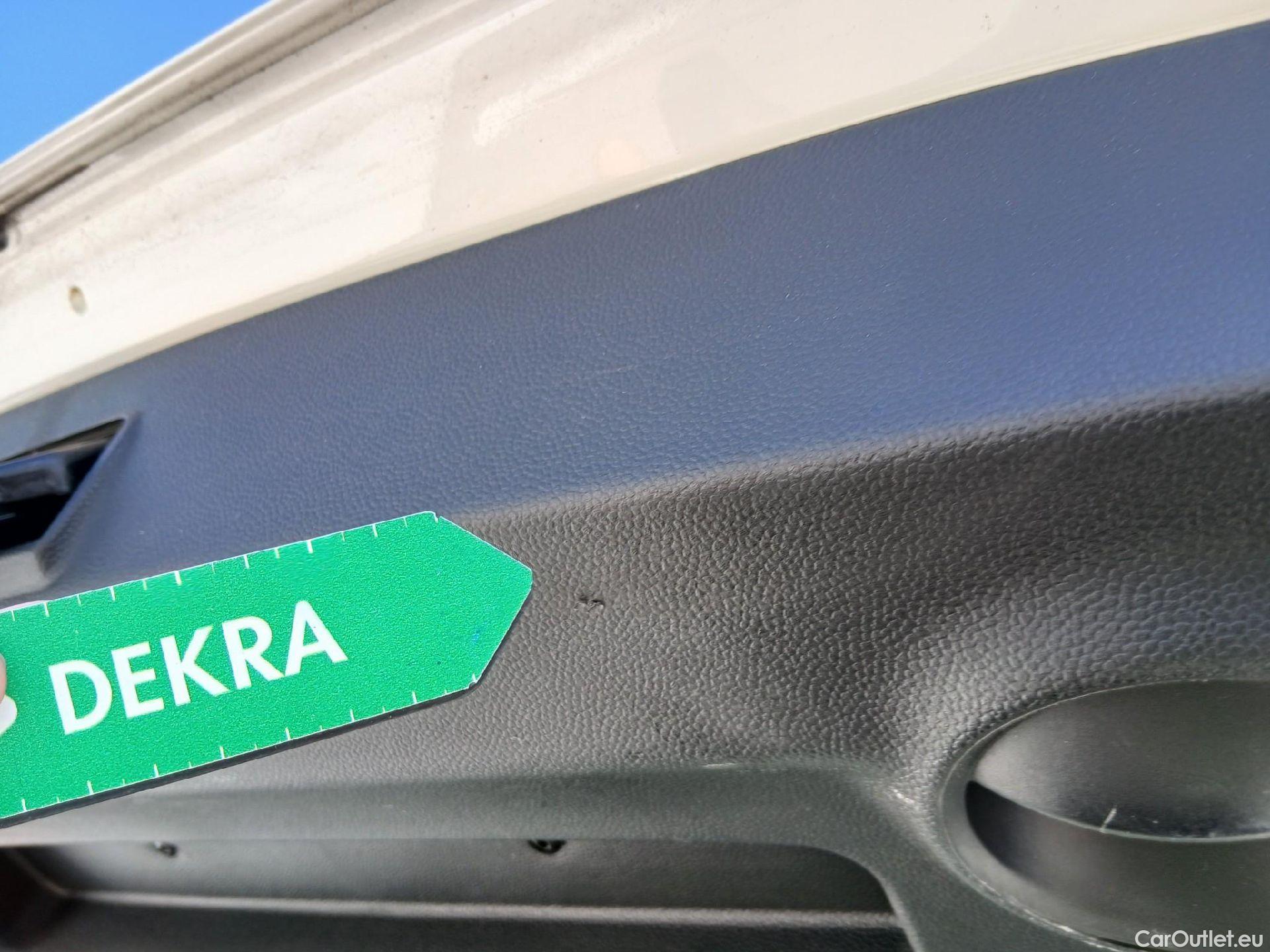  Mini  Cooper MINI MINI / 2014 / 5P / berlina con portón ONE 5 PUERTAS (CX) #15