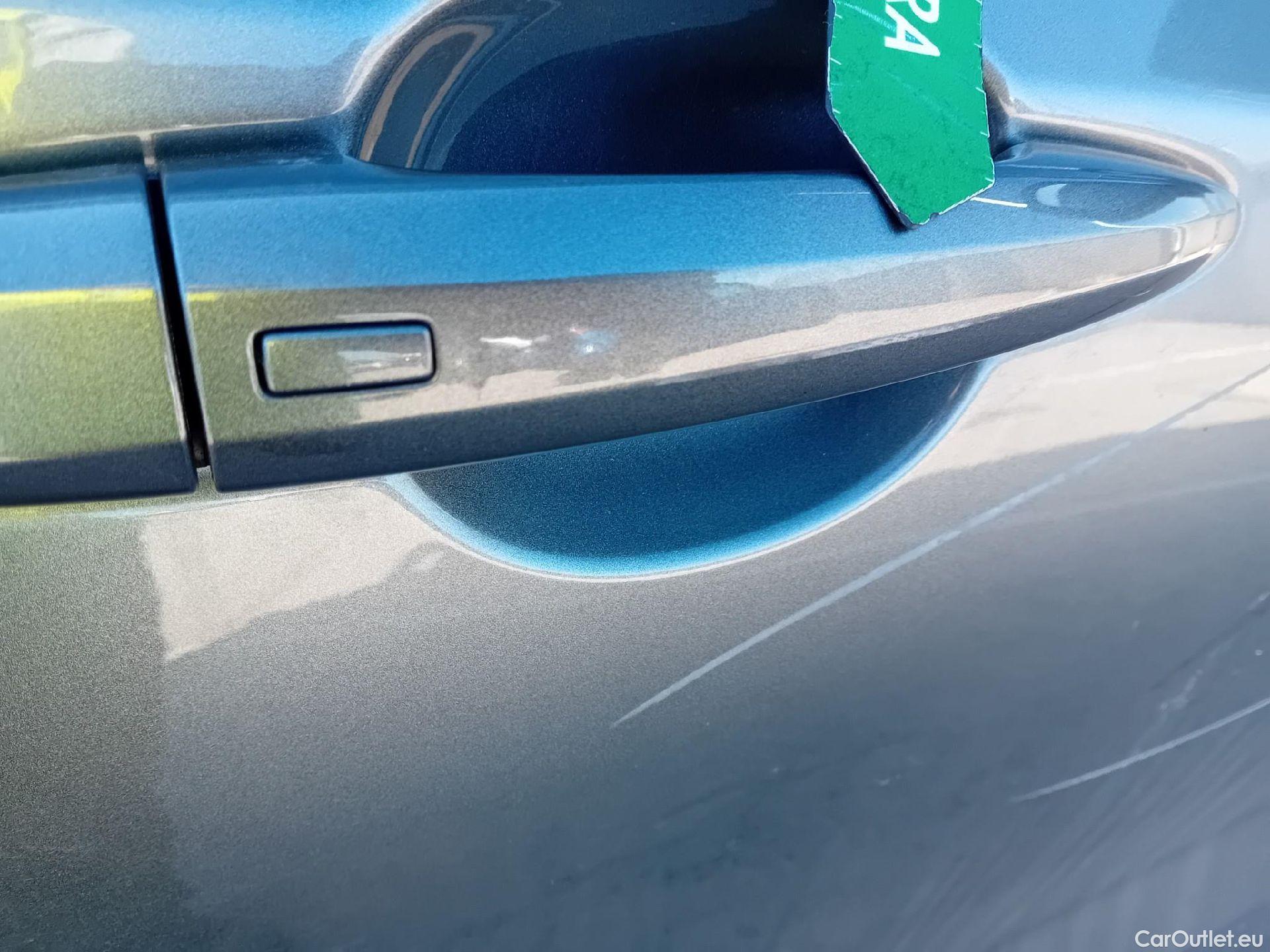  Nissan  Juke NISSAN  / 2019 / 5P / crossover DIG-T 84 kW (114 CV) DCT 7 V N-Connecta (AC2) #16