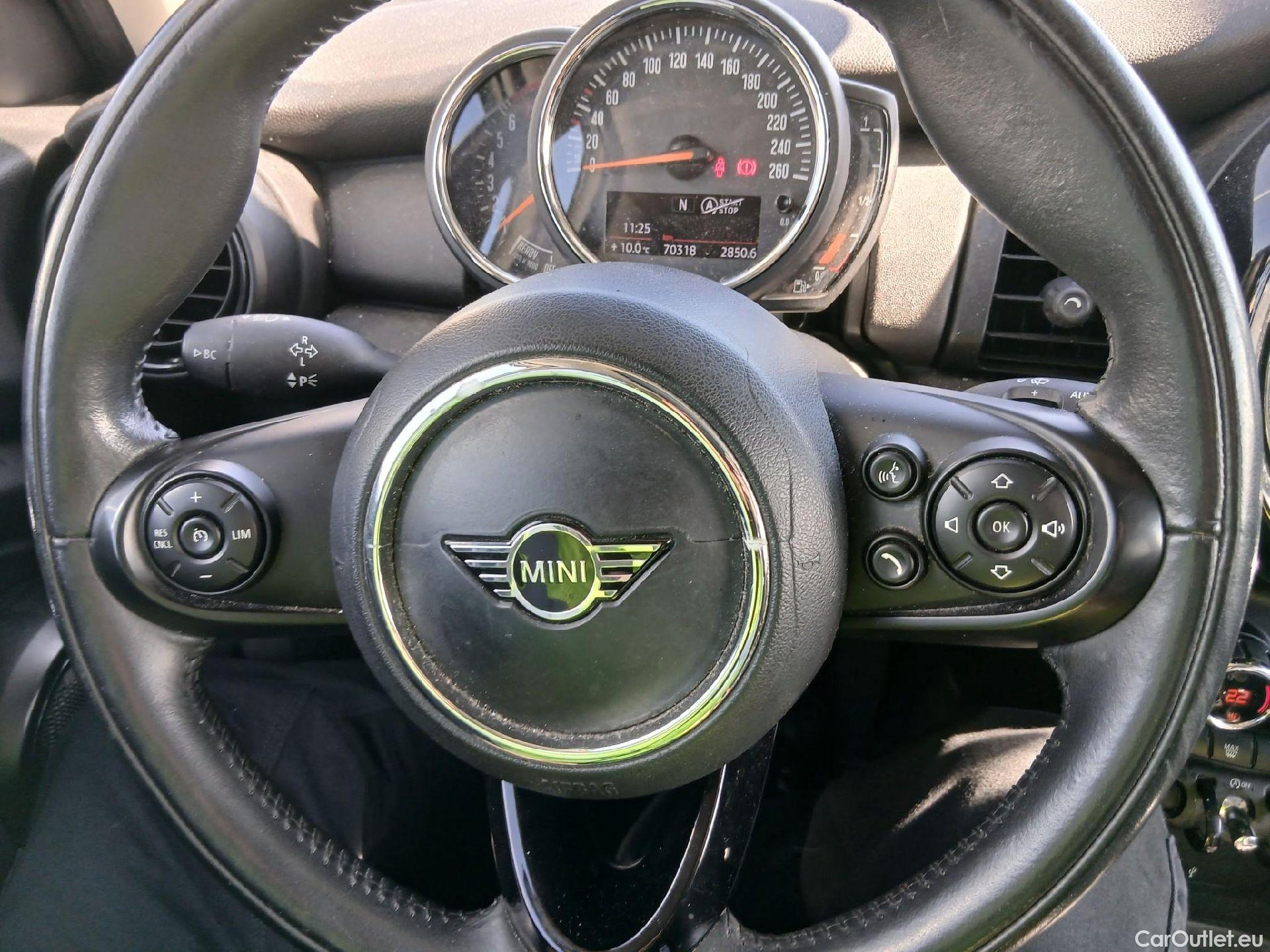  Mini  Cooper MINI MINI / 2014 / 5P / berlina con portón ONE 5 PUERTAS (CX) #3