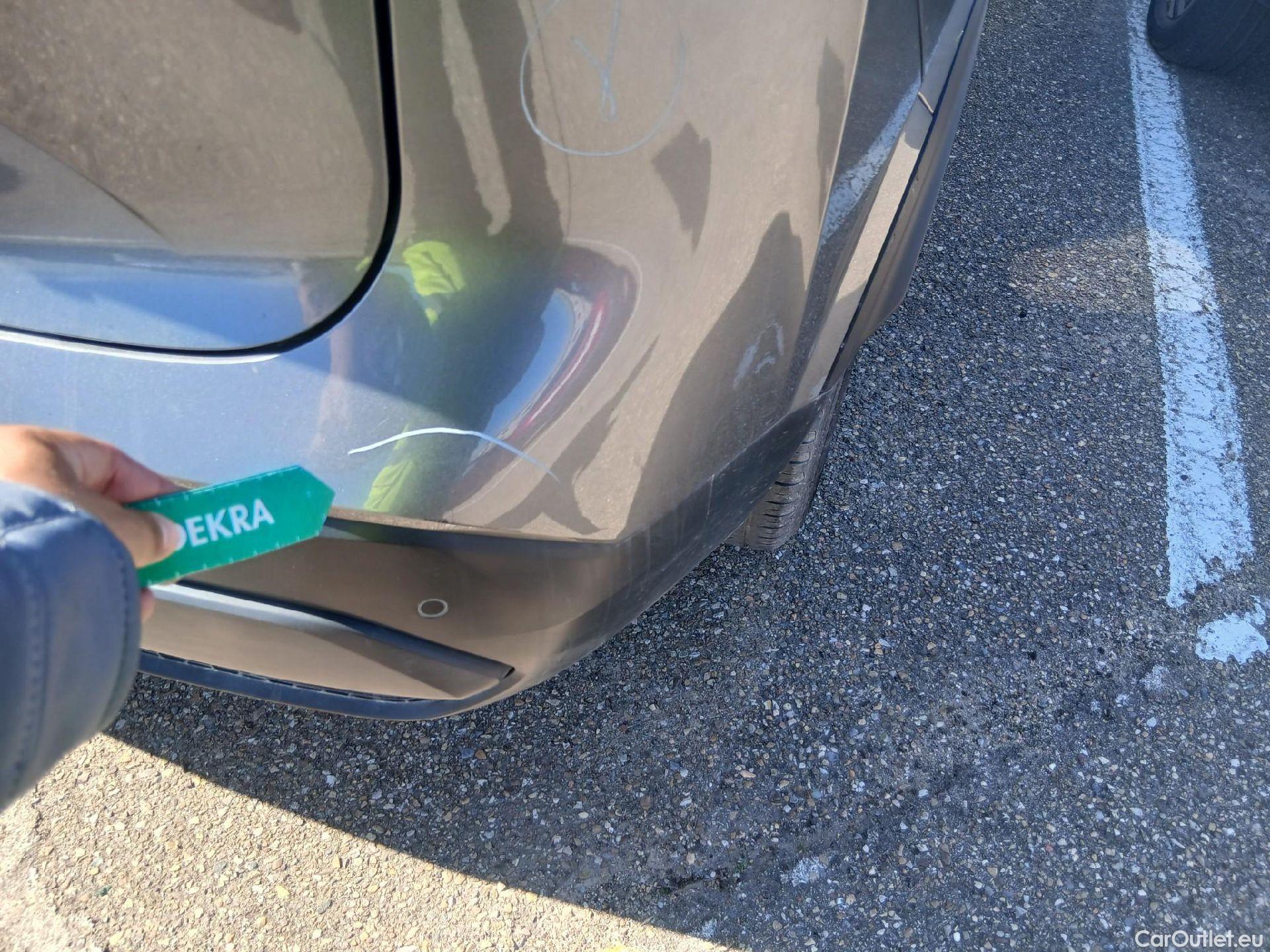  Nissan  Qashqai NISSAN  / 2021 / 5P / todoterreno DIG-T 116kW (158CV) mHEV Xtronic Acenta (AC) #16