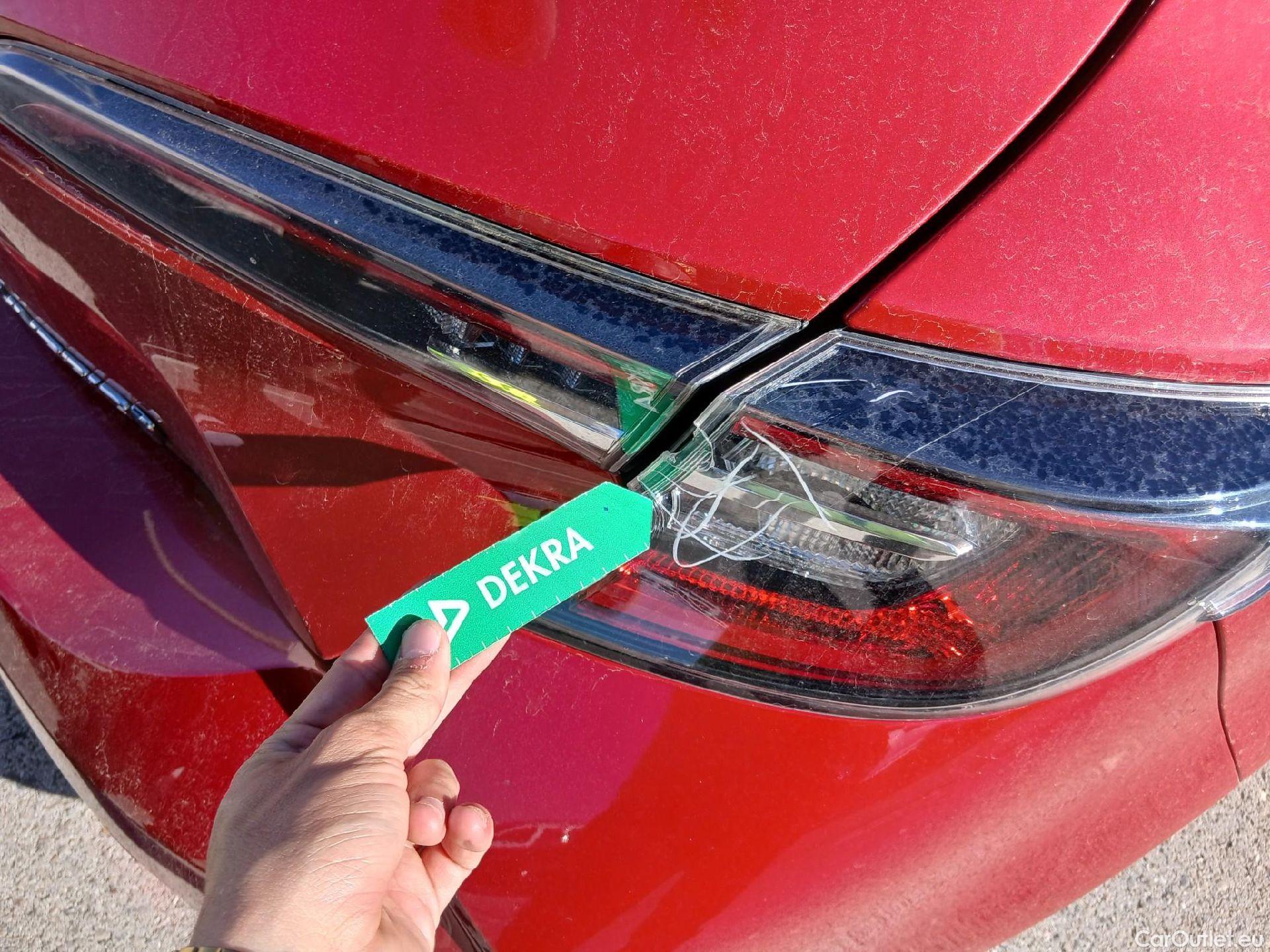  Toyota  Corolla TOYOTA  / 2019 / 5P / berlina con portón 1.8 125H BUSINESS PLUS E-CVT #37