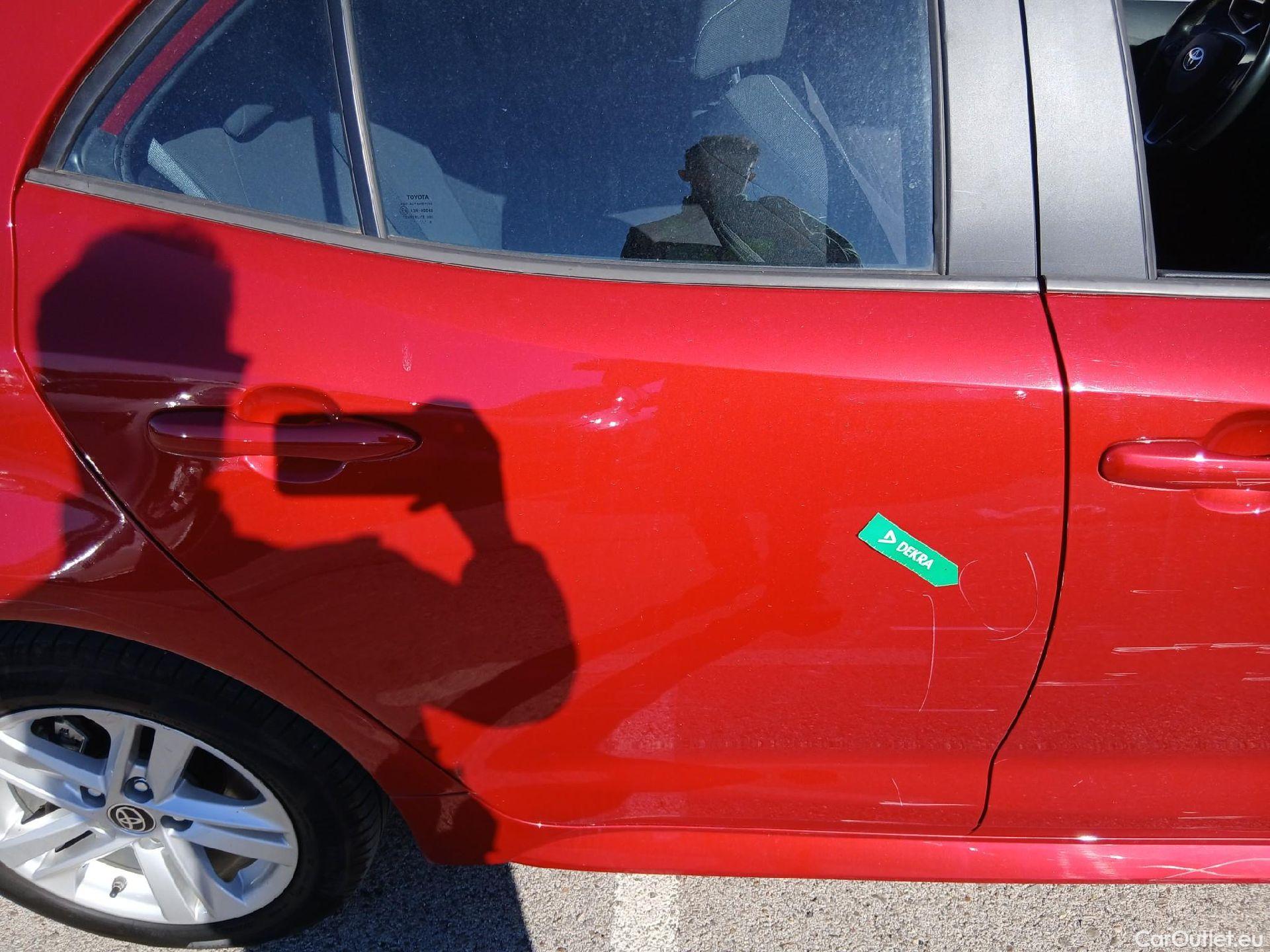  Toyota  Corolla TOYOTA  / 2019 / 5P / berlina con portón 1.8 125H BUSINESS PLUS E-CVT #42