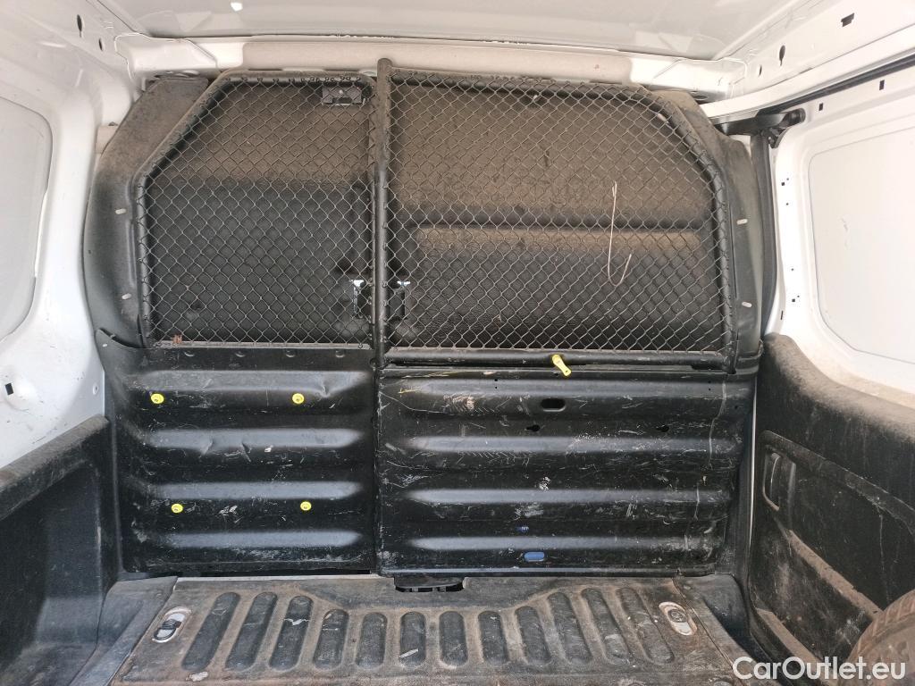  Citroen  Berlingo CITROEN  / 2015 / 4P / furgón derivado de turismo Electric Club #12