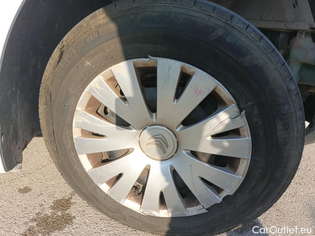  Citroen  Berlingo CITROEN  / 2015 / 4P / furgón derivado de turismo Electric Club #36