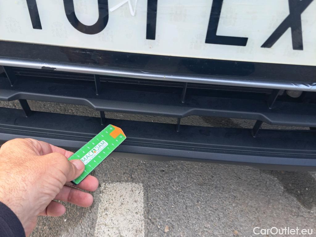  Volkswagen  T-ROC VOLKSWAGEN  / 2021 / 5P / todoterreno R-Line 1.5 TSI 110kW (150CV) DSG #6