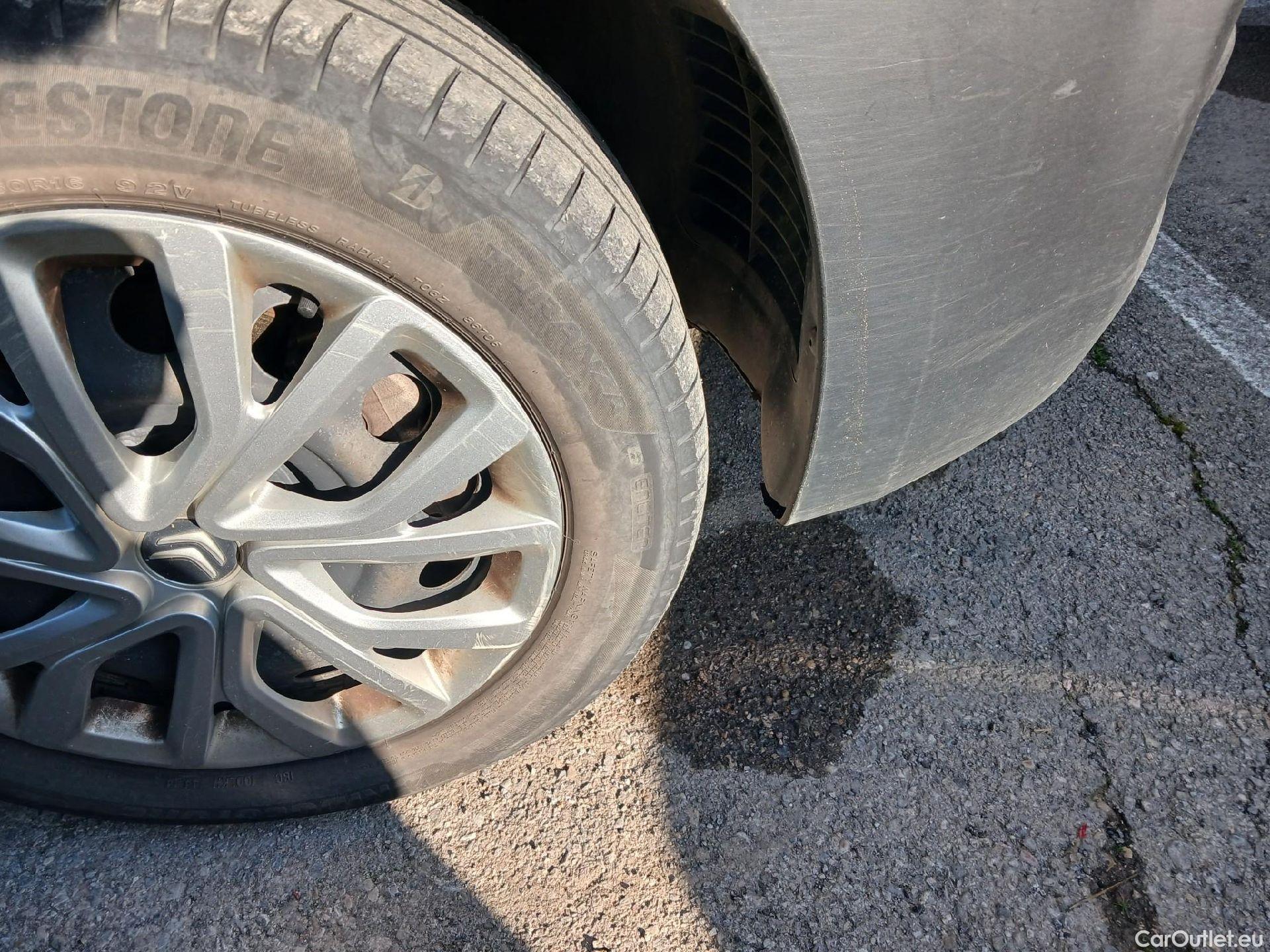  Citroen  Berlingo CITROEN  / 2018 / 4P / monovolumen compacto Talla M BlueHDi 100 S&S LIVE PACK #15