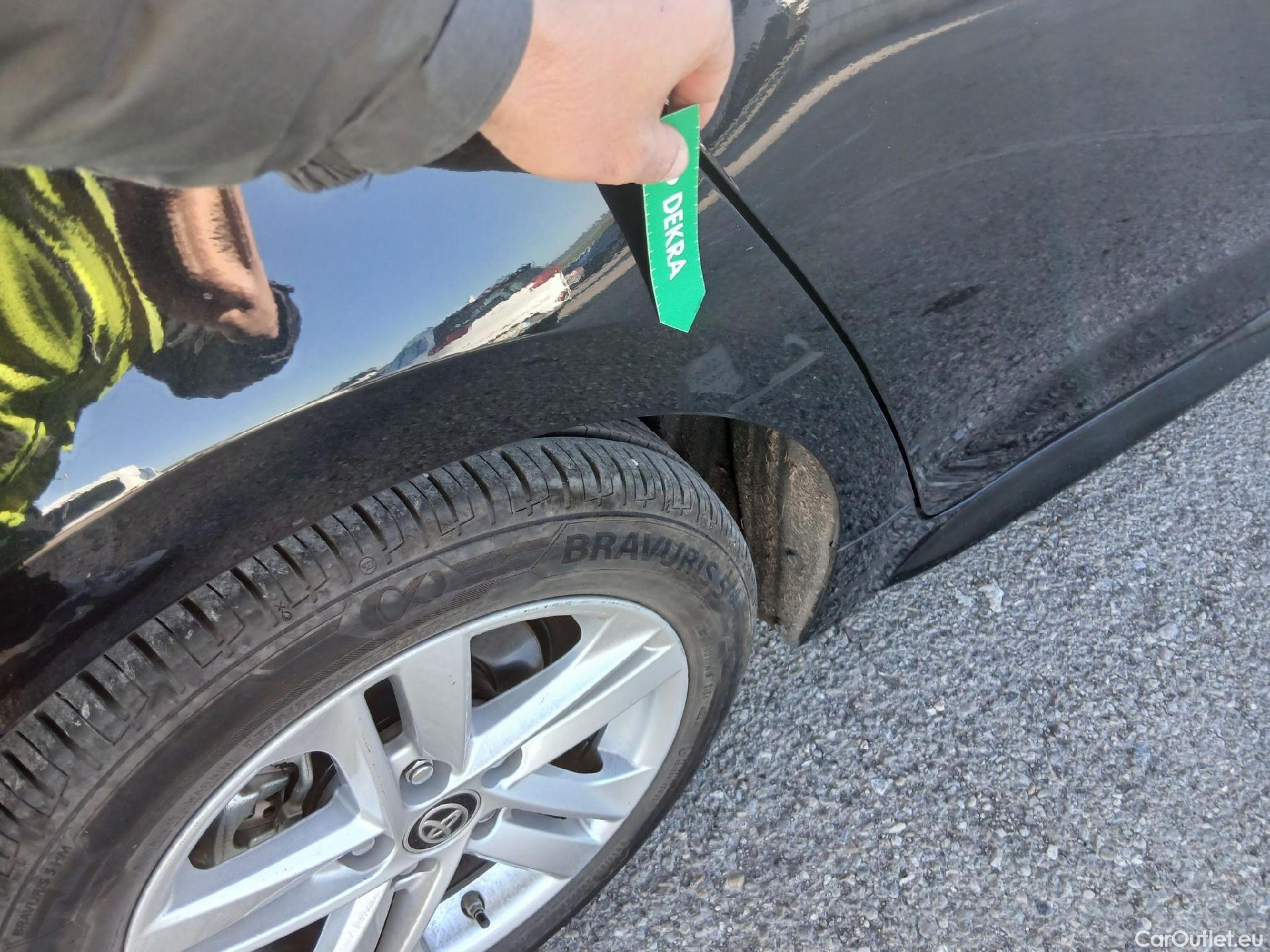  Toyota  Corolla TOYOTA  1.8 125H ACTIVE TECH E-CVT #22