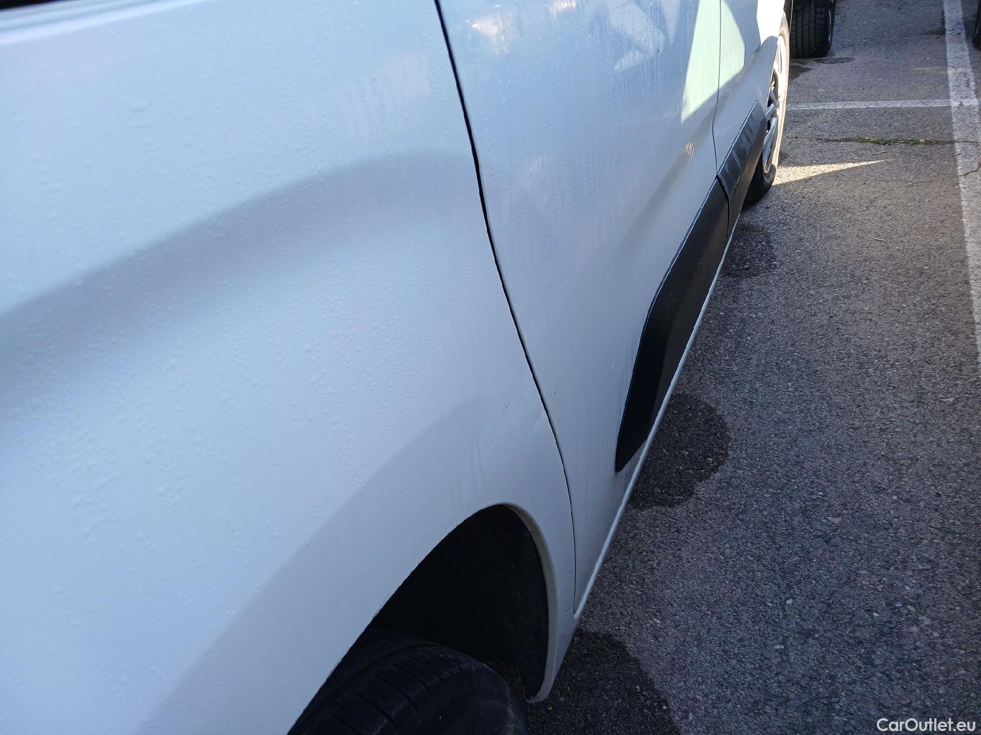  Citroen  Berlingo CITROEN  / 2018 / 4P / monovolumen compacto Talla M BlueHDi 100 S&S LIVE PACK #5