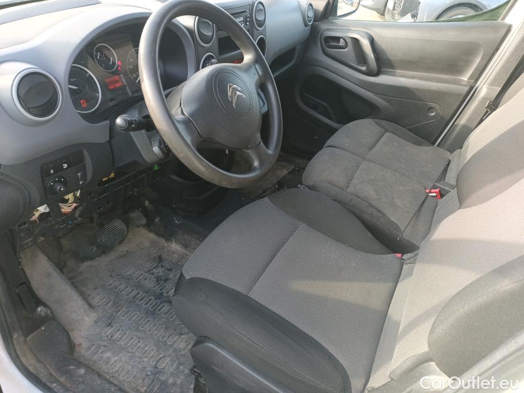  Citroen  Berlingo CITROEN  / 2015 / 4P / furgón derivado de turismo Electric Club #19