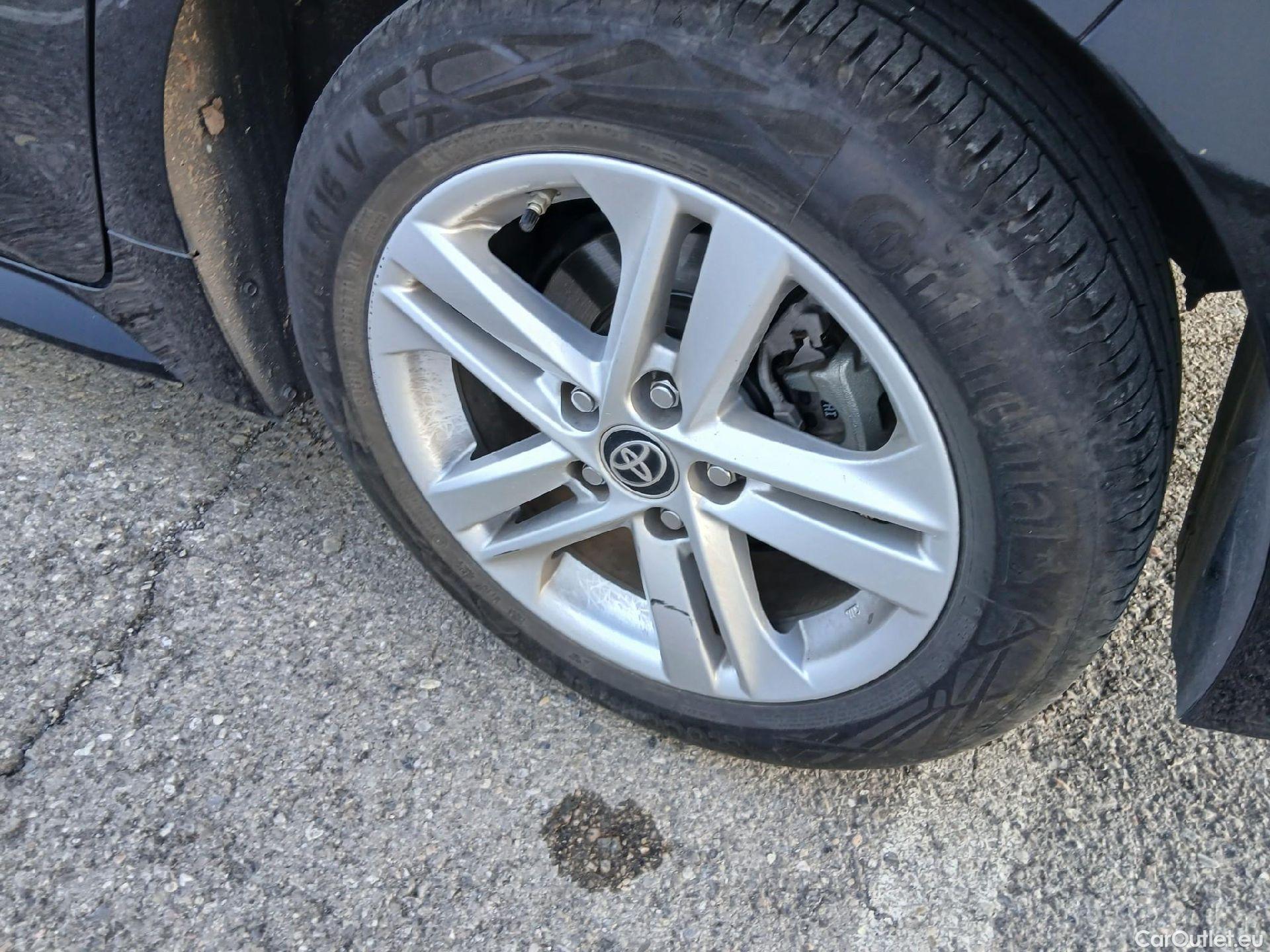  Toyota  Corolla TOYOTA  1.8 125H ACTIVE TECH E-CVT #15