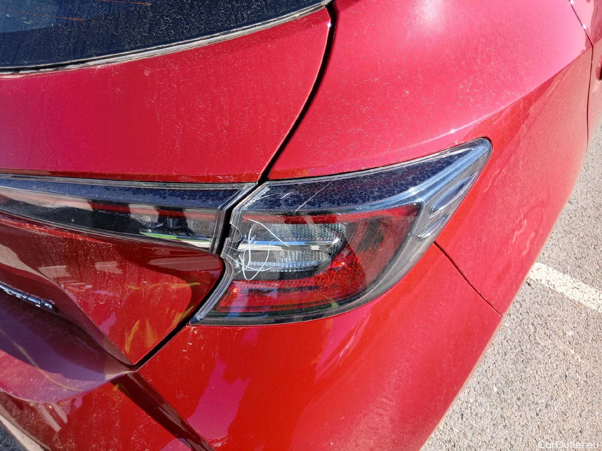  Toyota  Corolla TOYOTA  / 2019 / 5P / berlina con portón 1.8 125H BUSINESS PLUS E-CVT #36